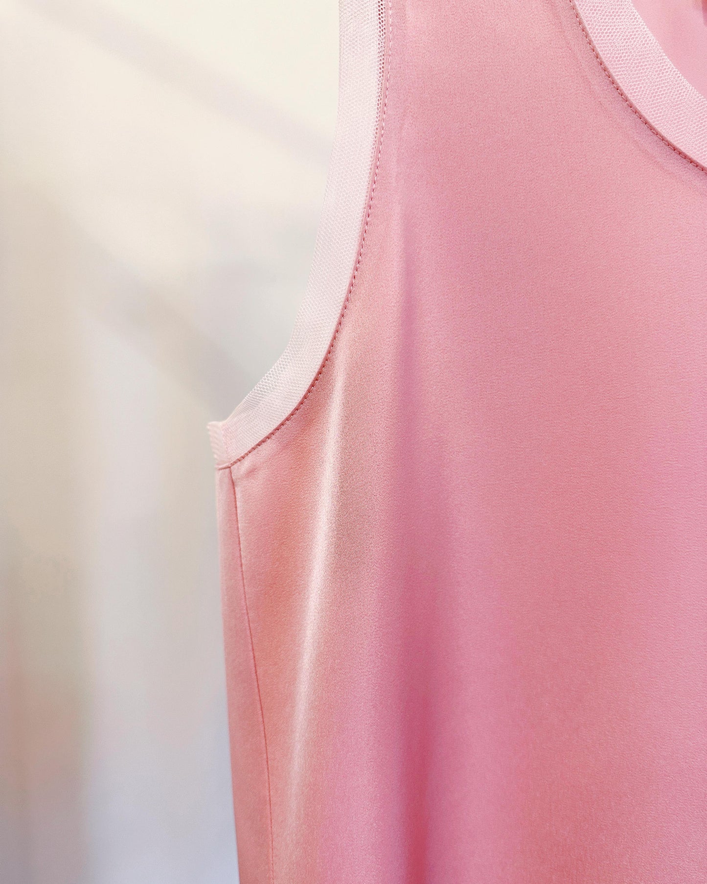 aalis IVY SS26 scoop neck mesh tank (Pink Mix)