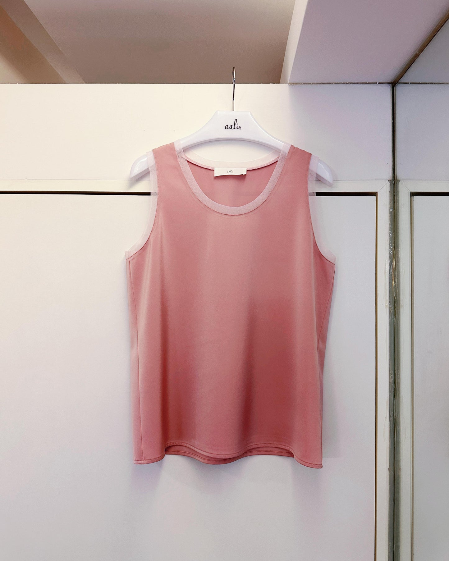 aalis IVY SS26 scoop neck mesh tank (Pink Mix)