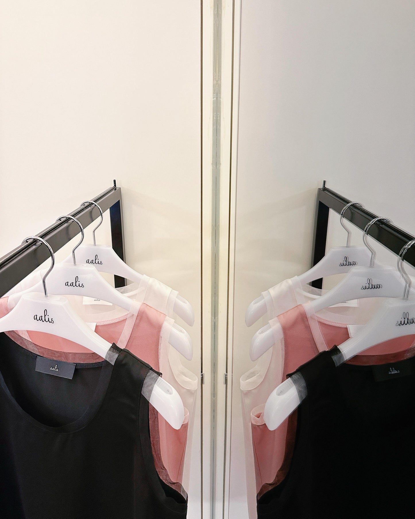 aalis IVY SS26 scoop neck mesh tank (Pink Mix)