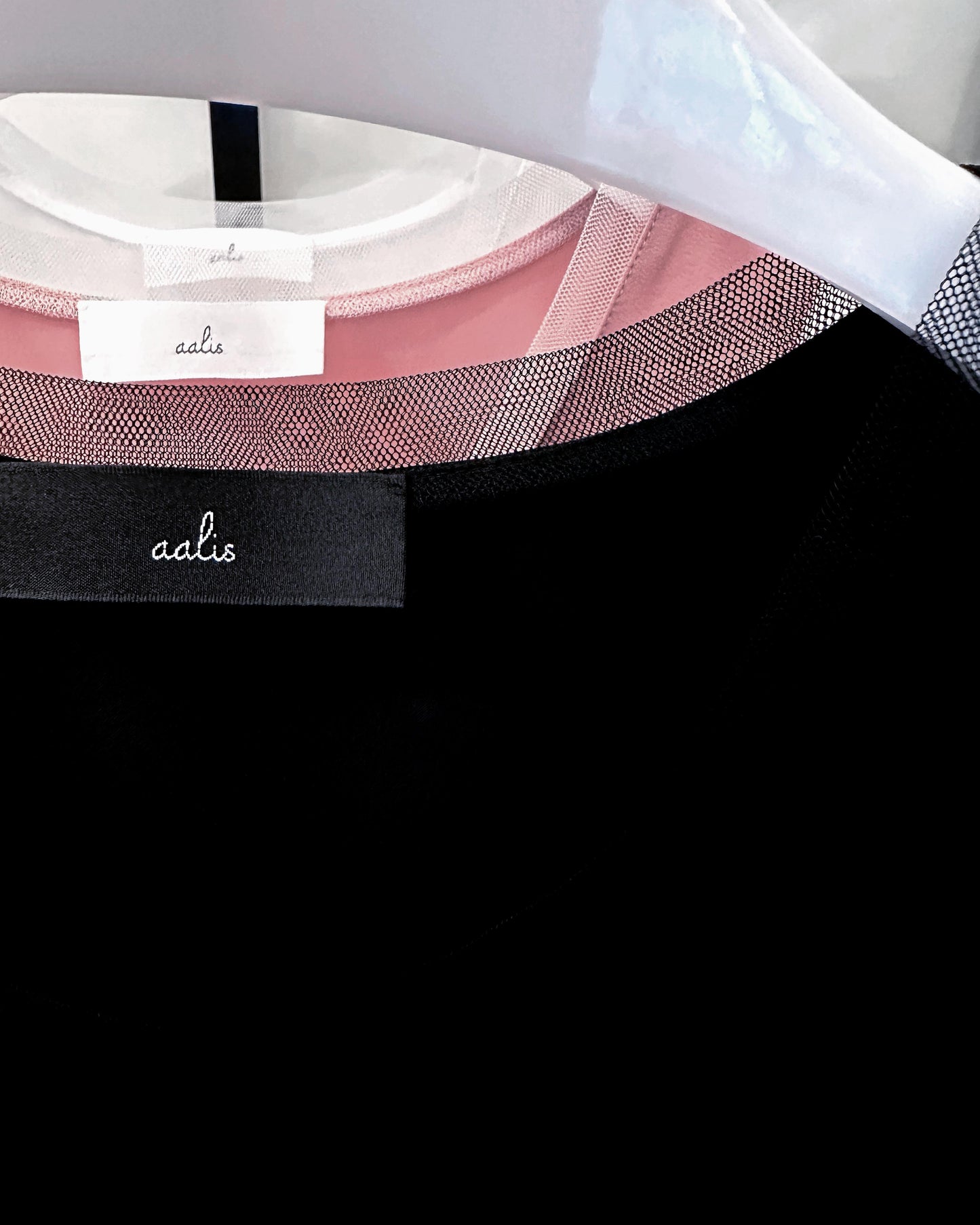 aalis IVY SS26 scoop neck mesh tank (Pink Mix)