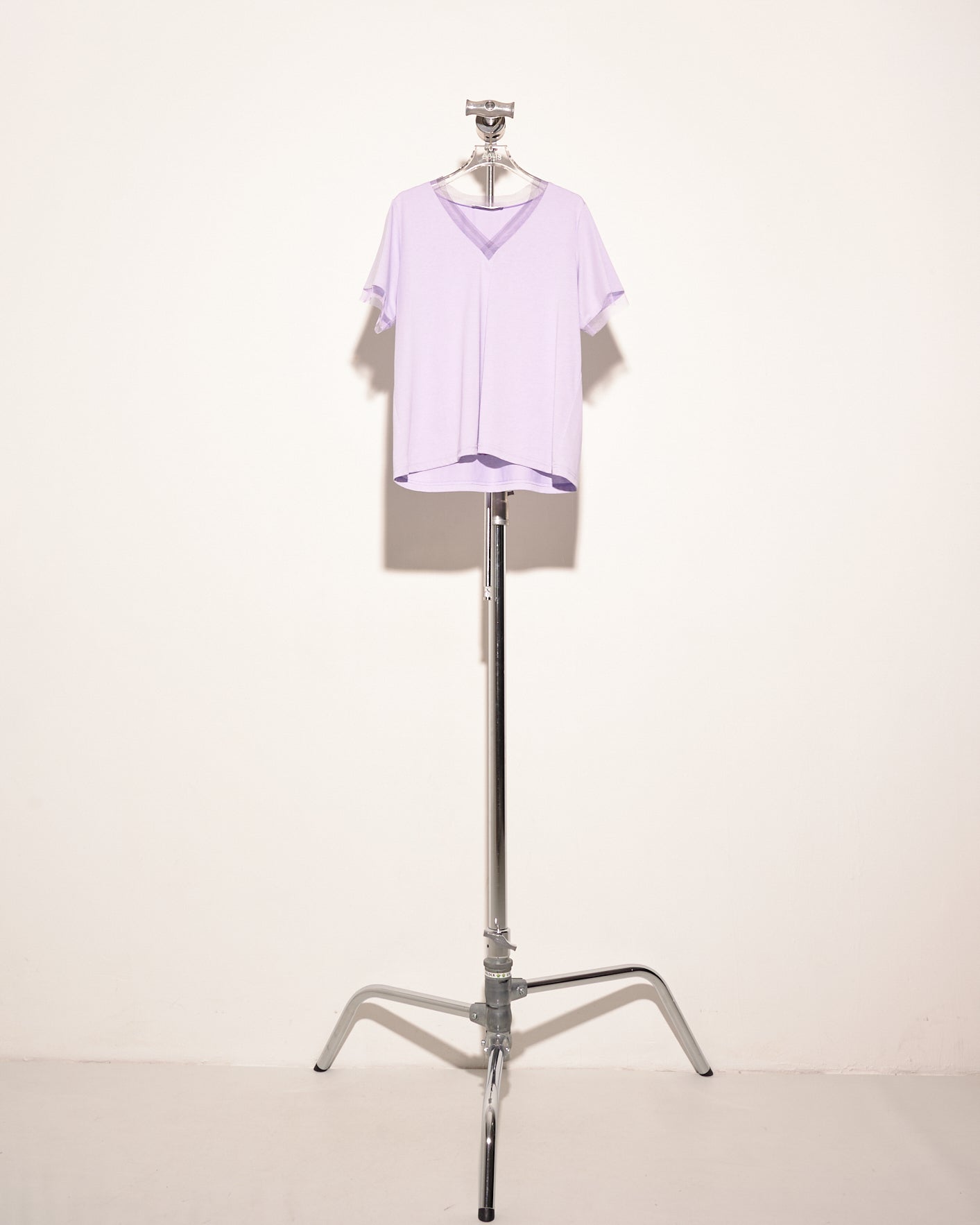 aalis PASCA layer mesh V neck s/s top (Lilac)