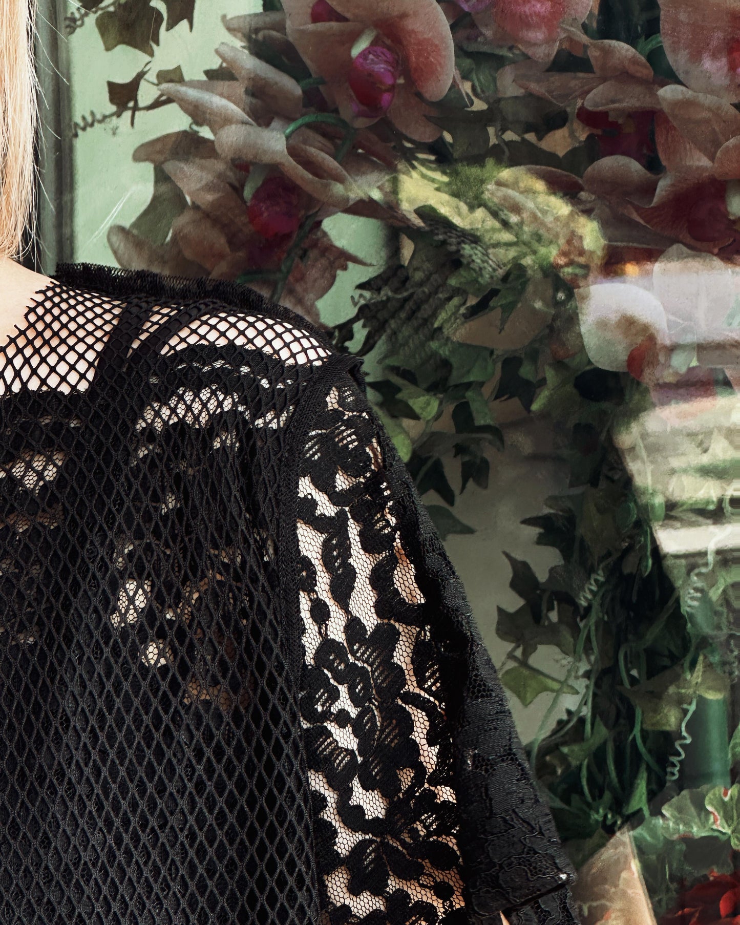 aalis PAZ reversible lace and fishnet tunic top (Black)