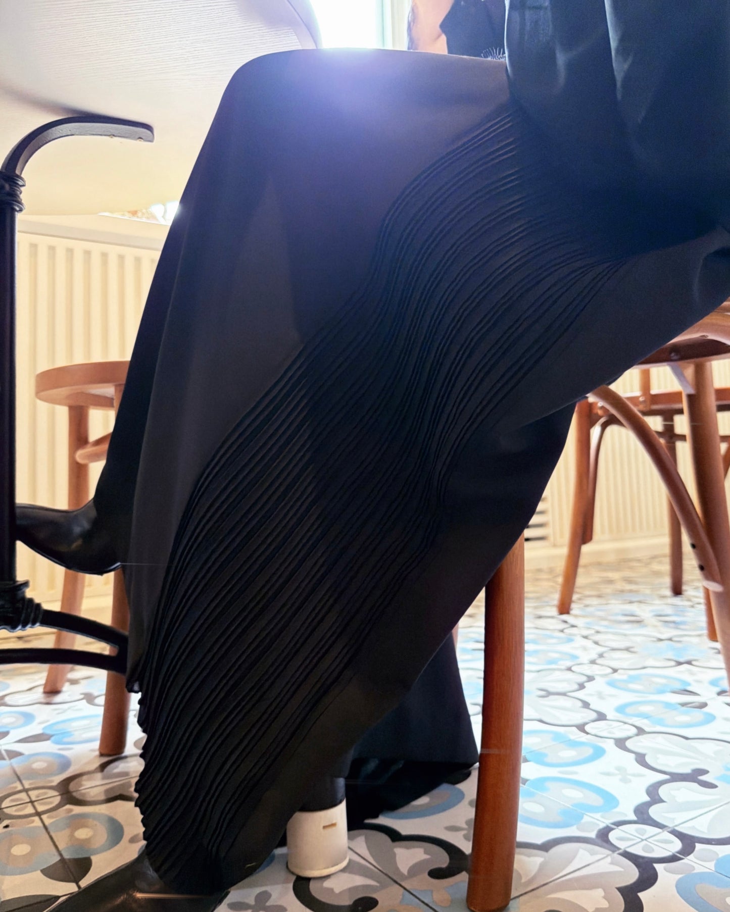 aalis KAJA side pleated wide legs pants (Black)