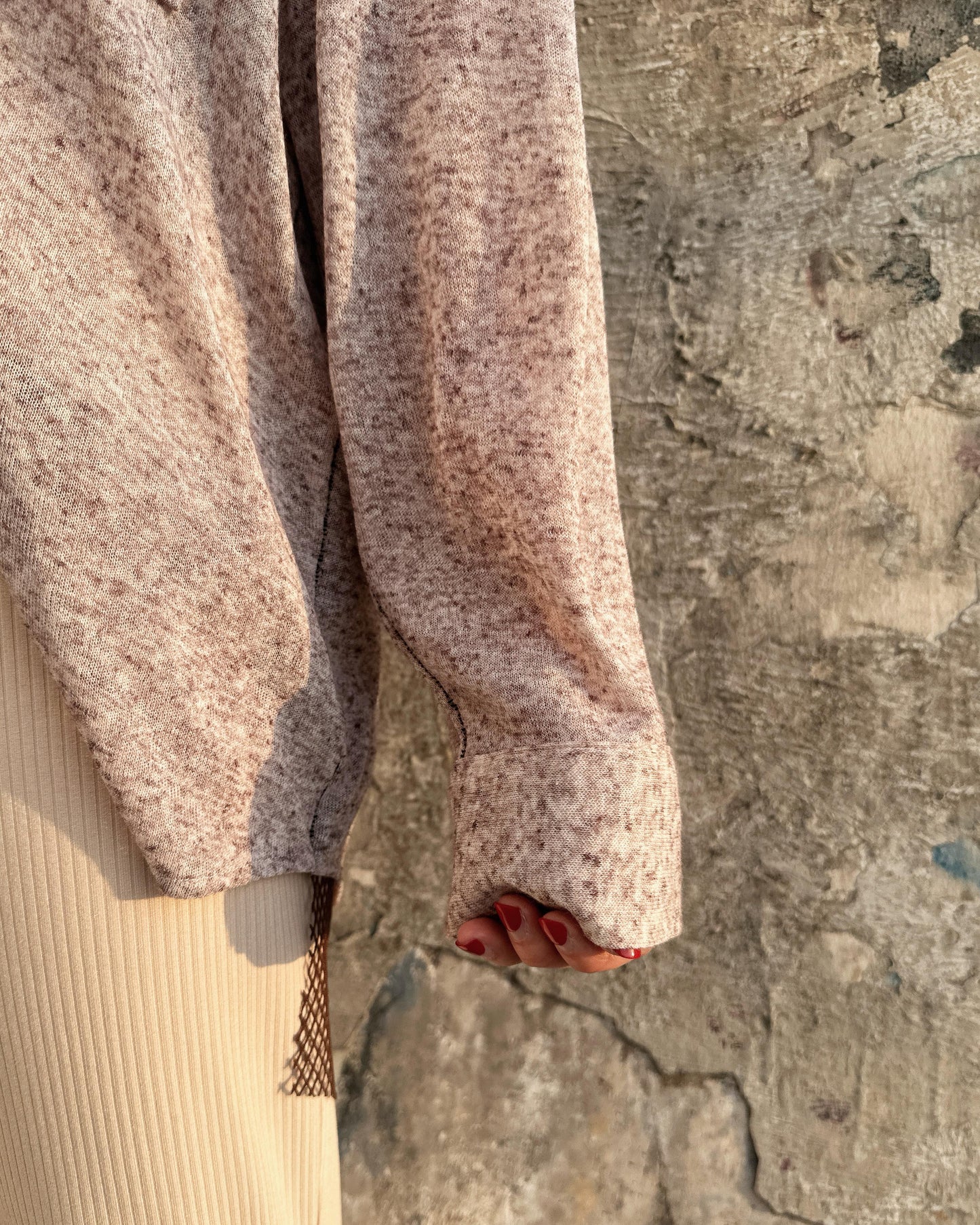 aalis BEX SS26 fish net mix fabric open back oversized shirt (Heather Brown)