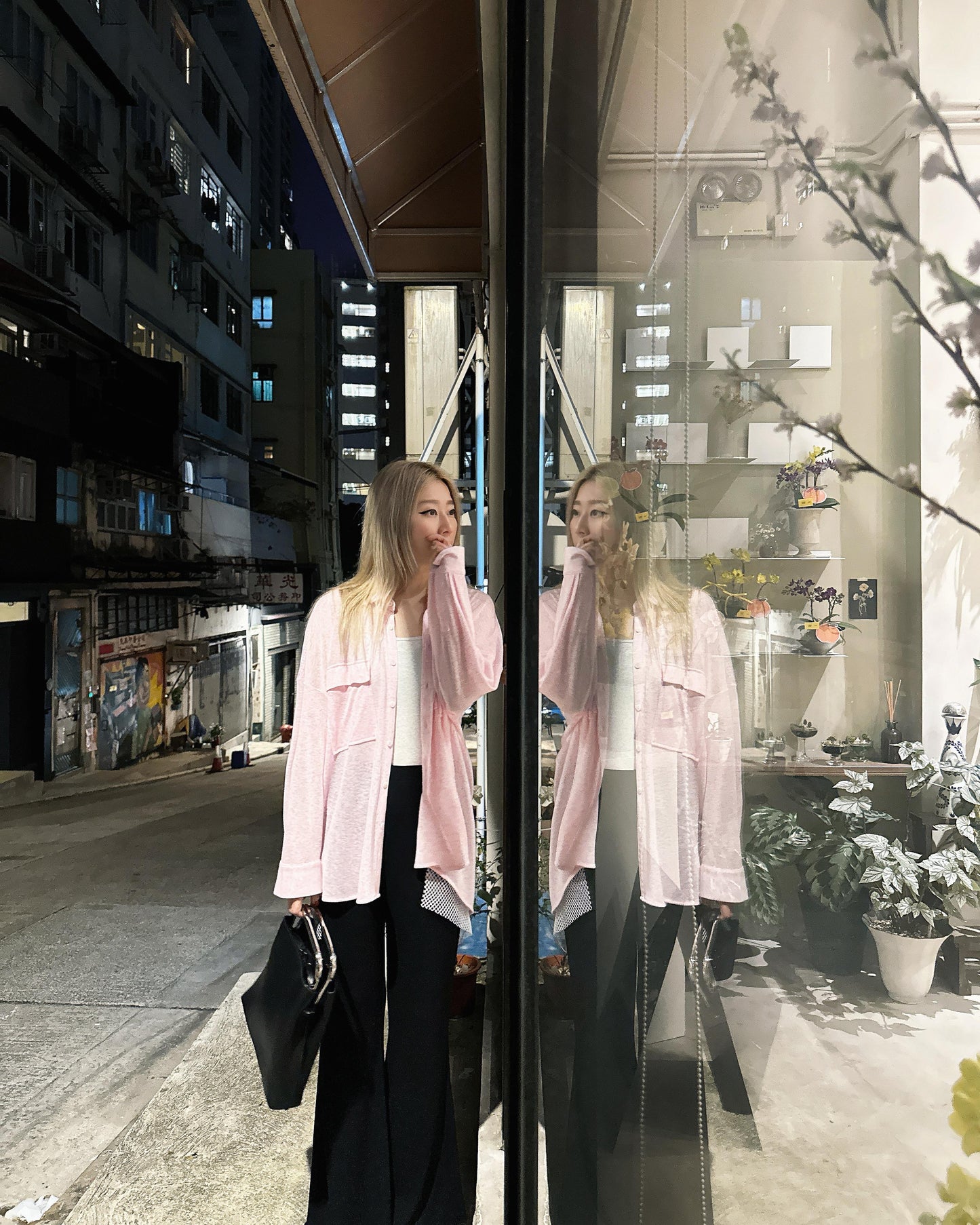 aalis BEX SS26 fish net mix fabric open back oversized shirt (Heather Pink)