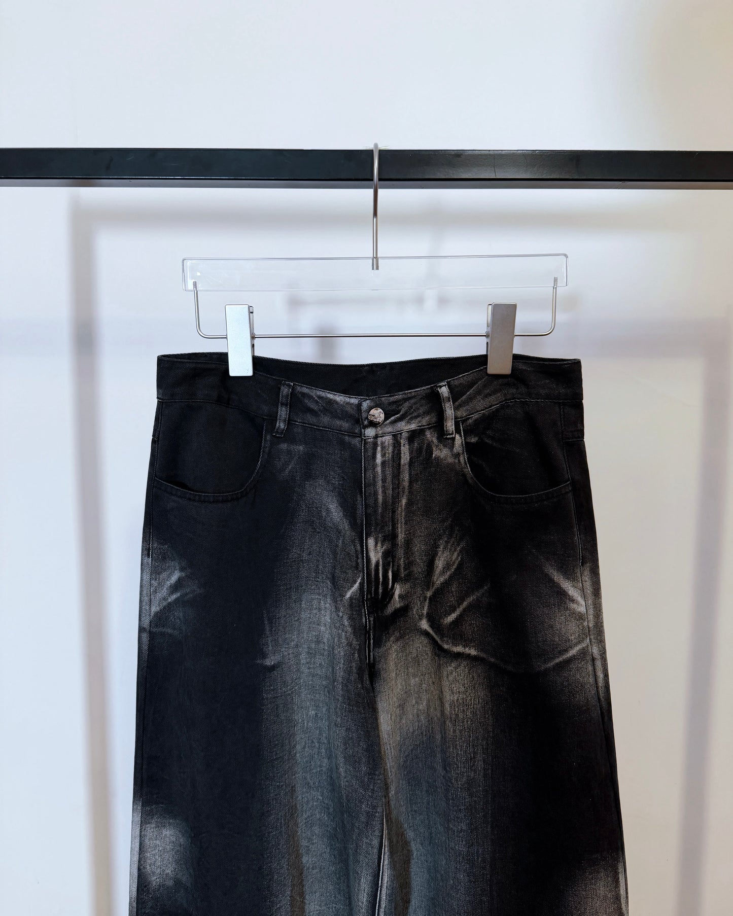 aalis SAI wash effect jeans (Black Denim)