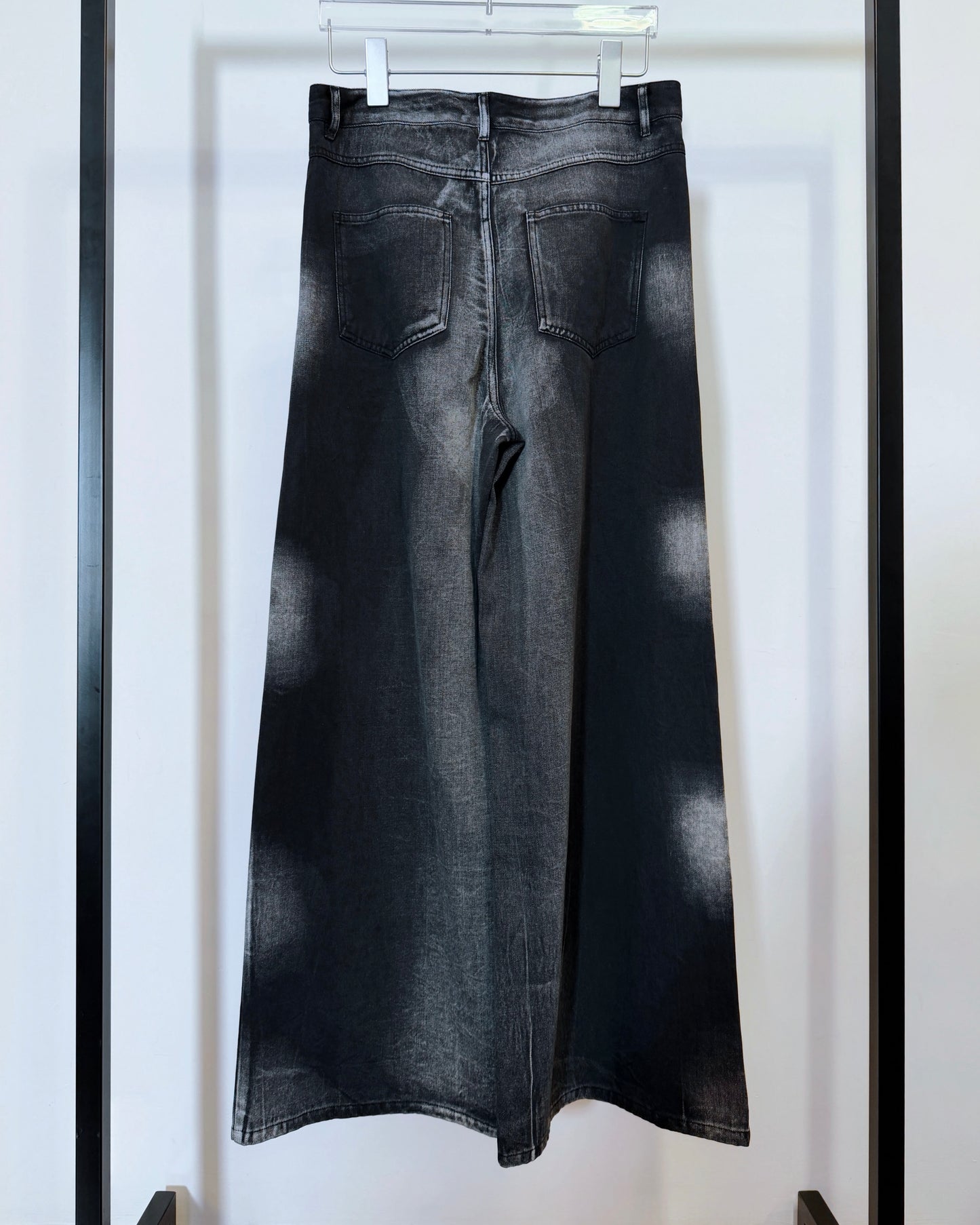 aalis SAI wash effect jeans (Black Denim)