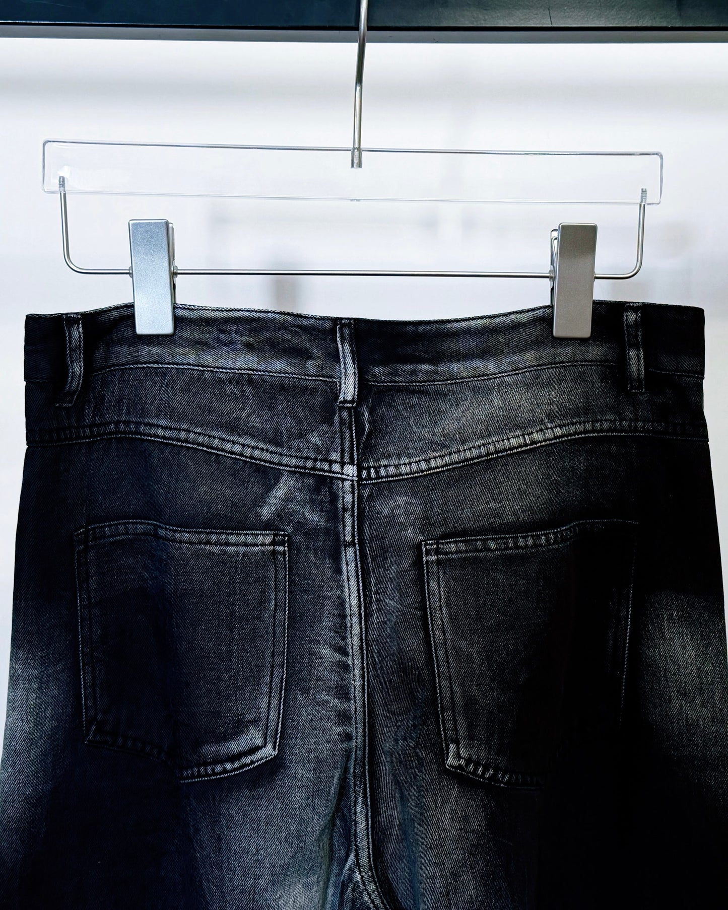 aalis SAI wash effect jeans (Black Denim)