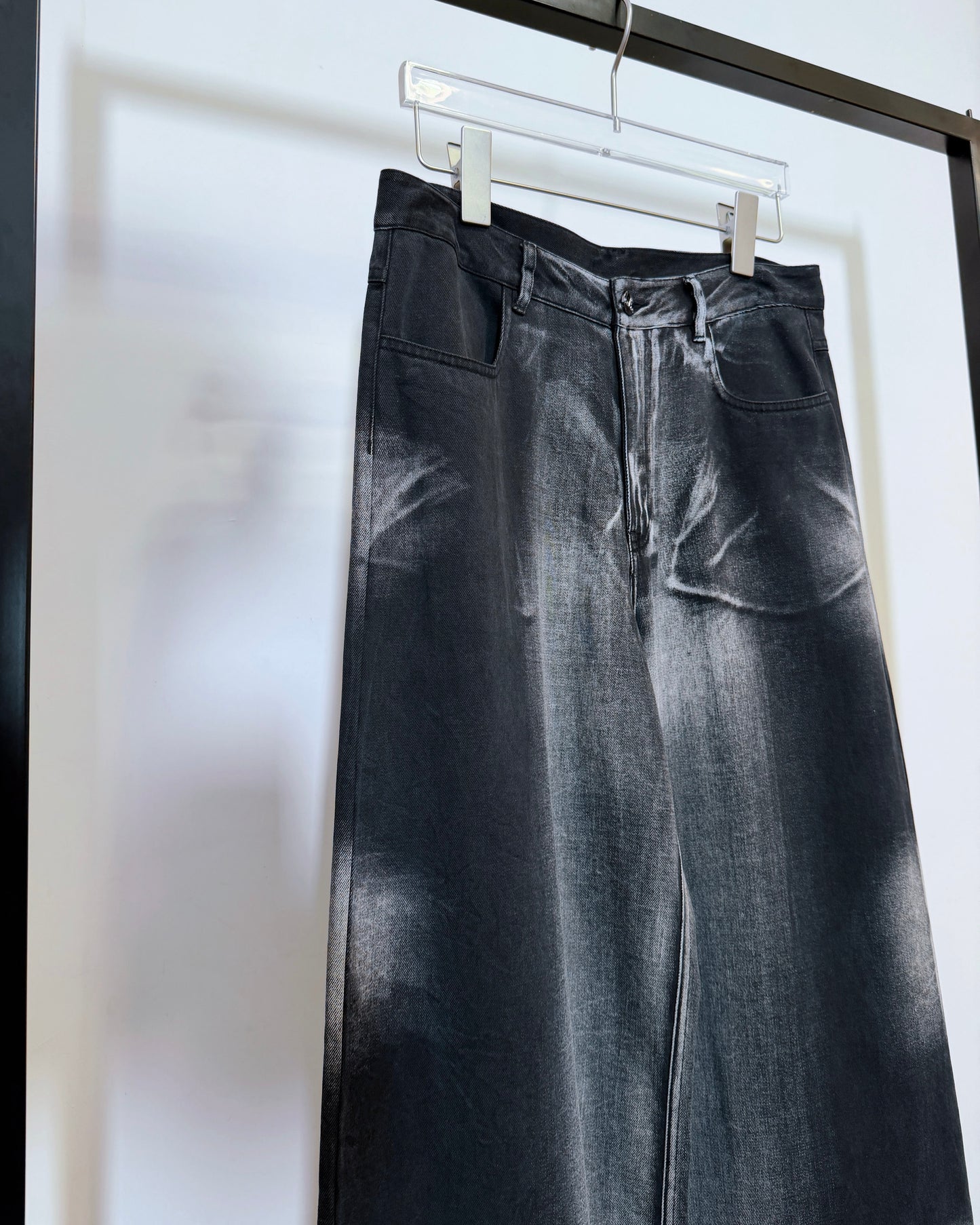 aalis SAI wash effect jeans (Black Denim)