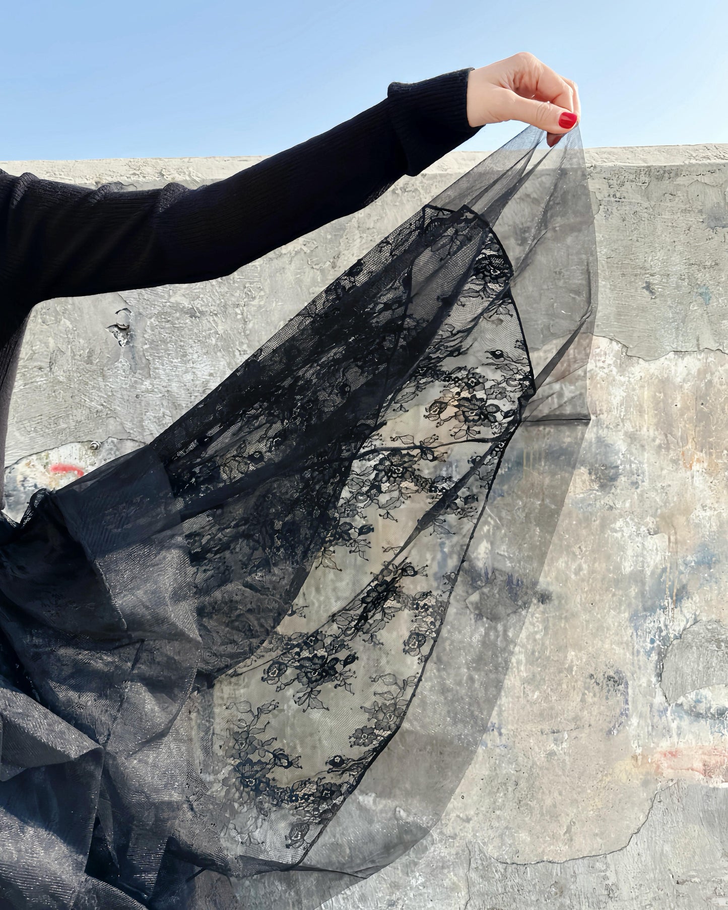 aalis EMBER LACE tiered cascade mesh skirt (Black Lace)