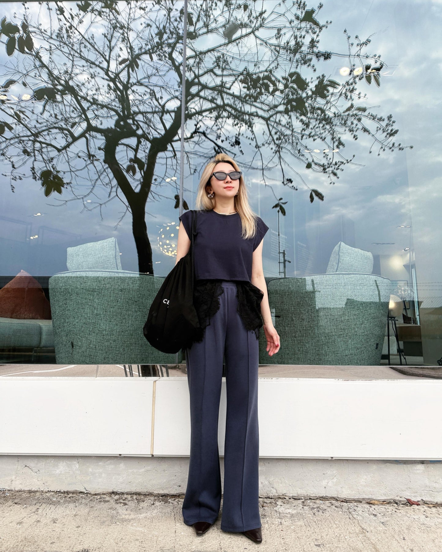 (Pre-order) aalis IZZY SS26 track pants (Blue)