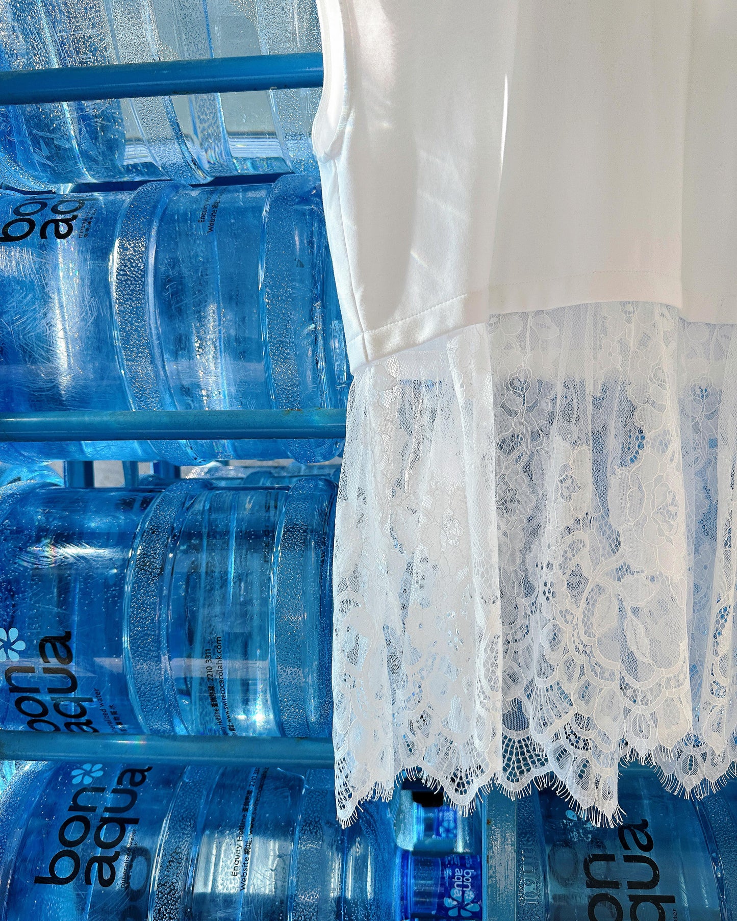 (Pre-order) aalis RUTH lace insert cape sleeves top (White)