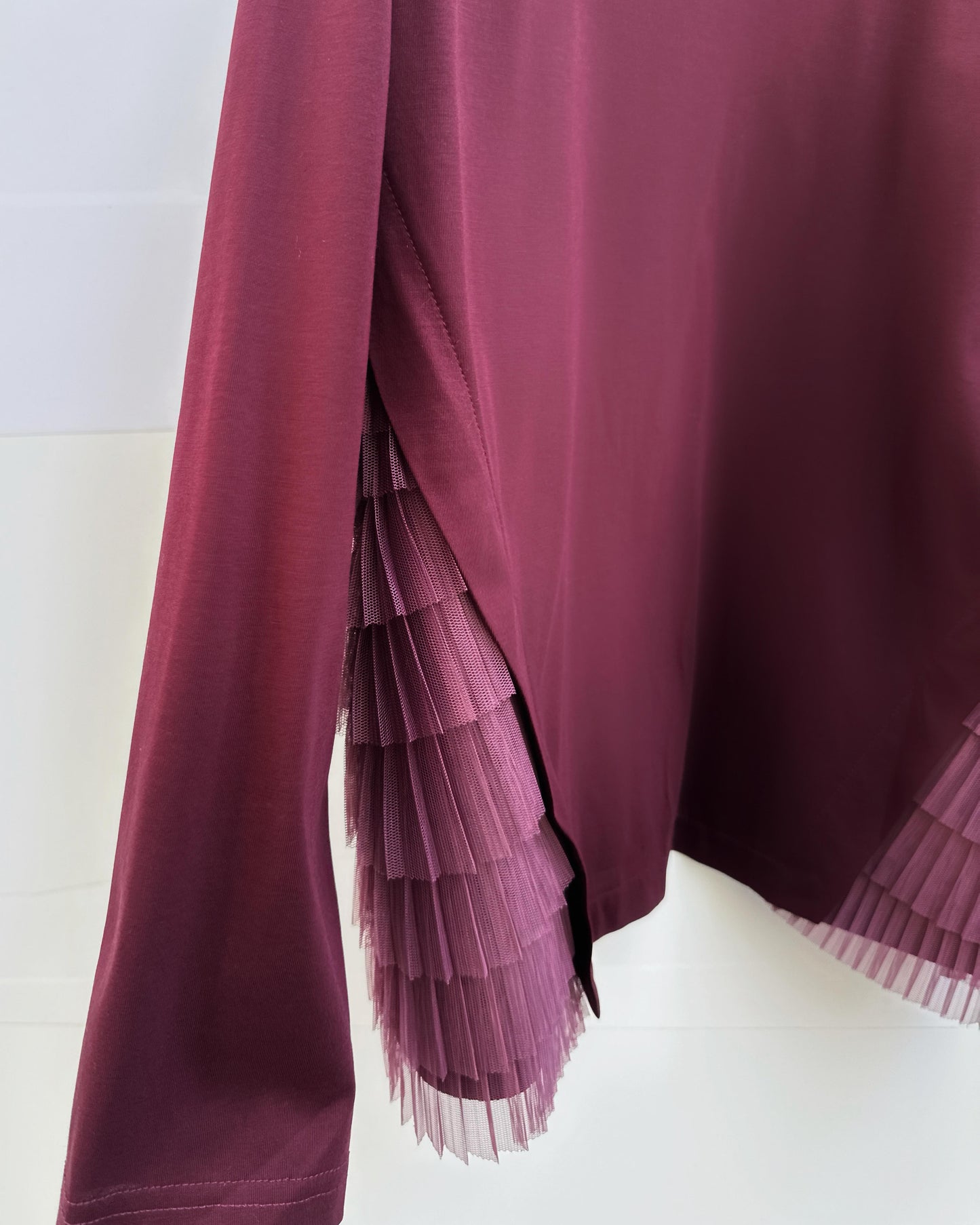 aalis PETRA pleated mesh detail top (Burgundy)
