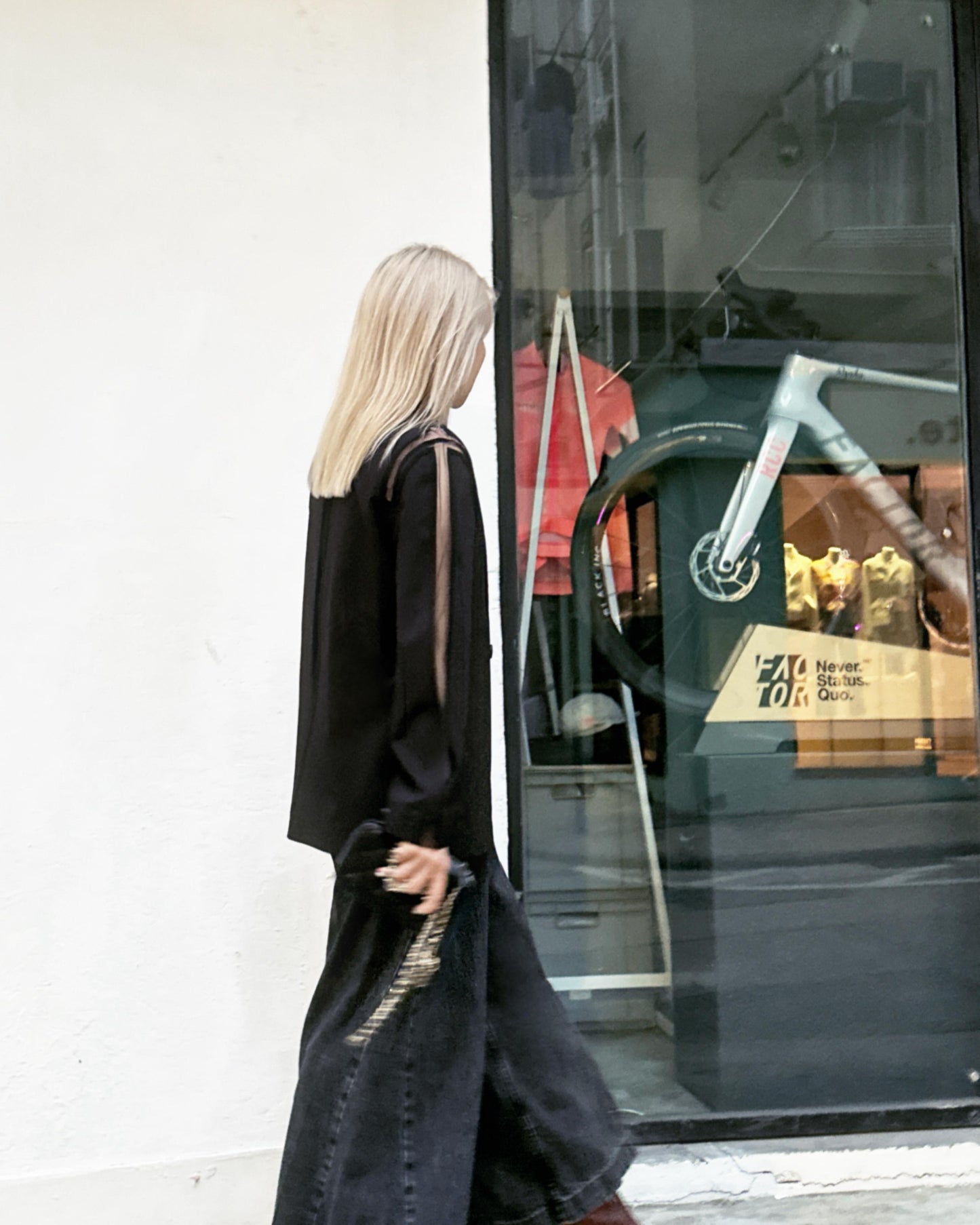 aalis ISOLA mesh cutout blazer (Black)