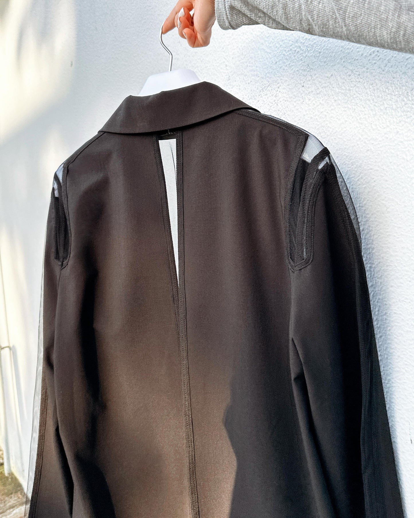 aalis ISOLA mesh cutout blazer (Black)