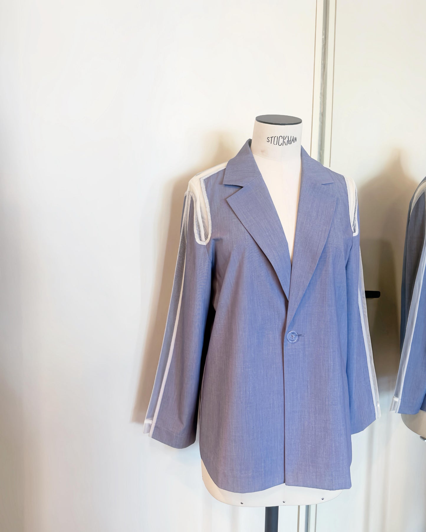 aalis ISOLA mesh cutout blazer (Blue)