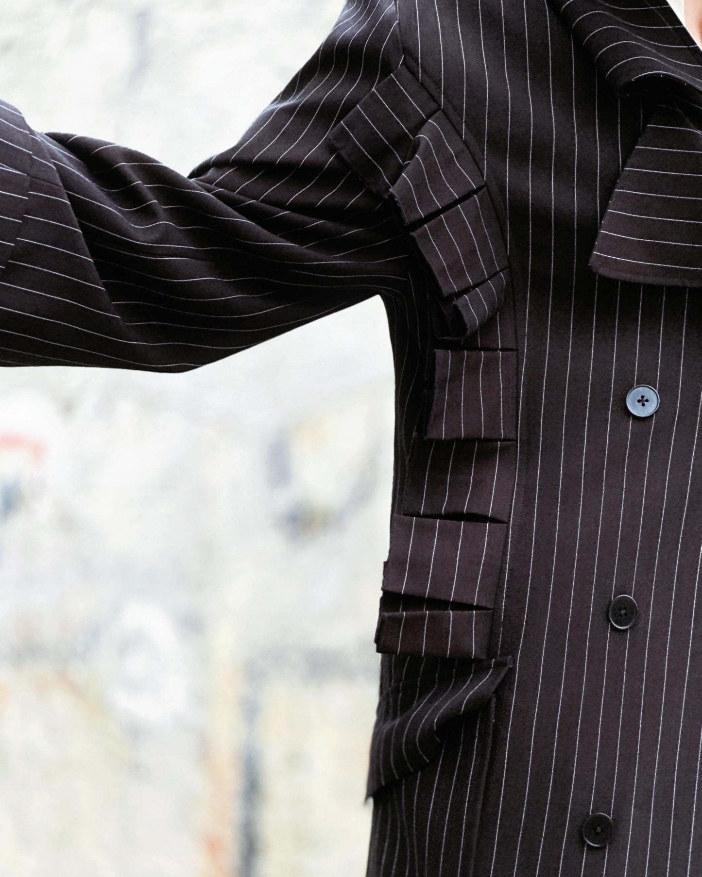 aalis MARS box pleat big collar trench coat (Black)