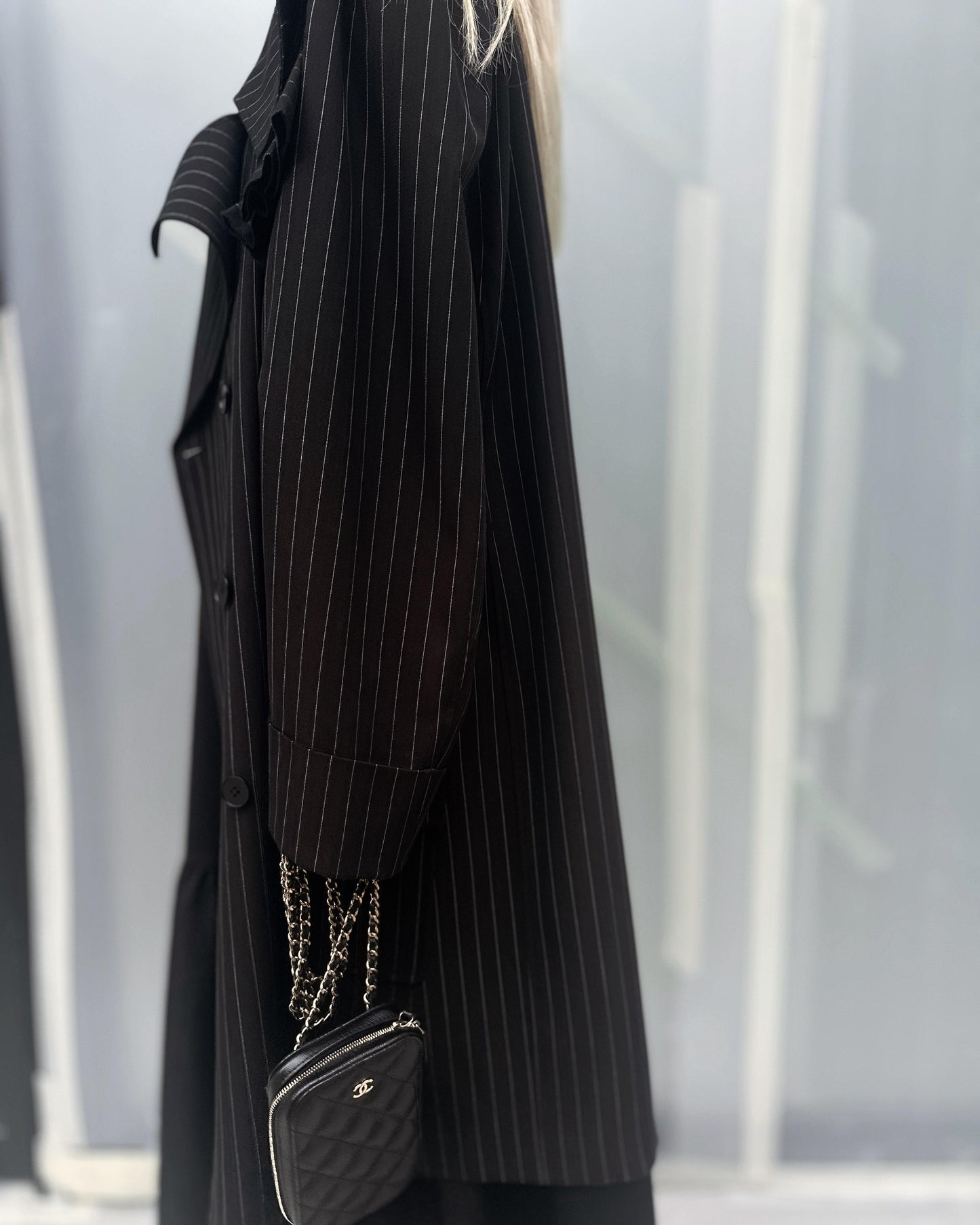 aalis MARS box pleat big collar trench coat (Black)