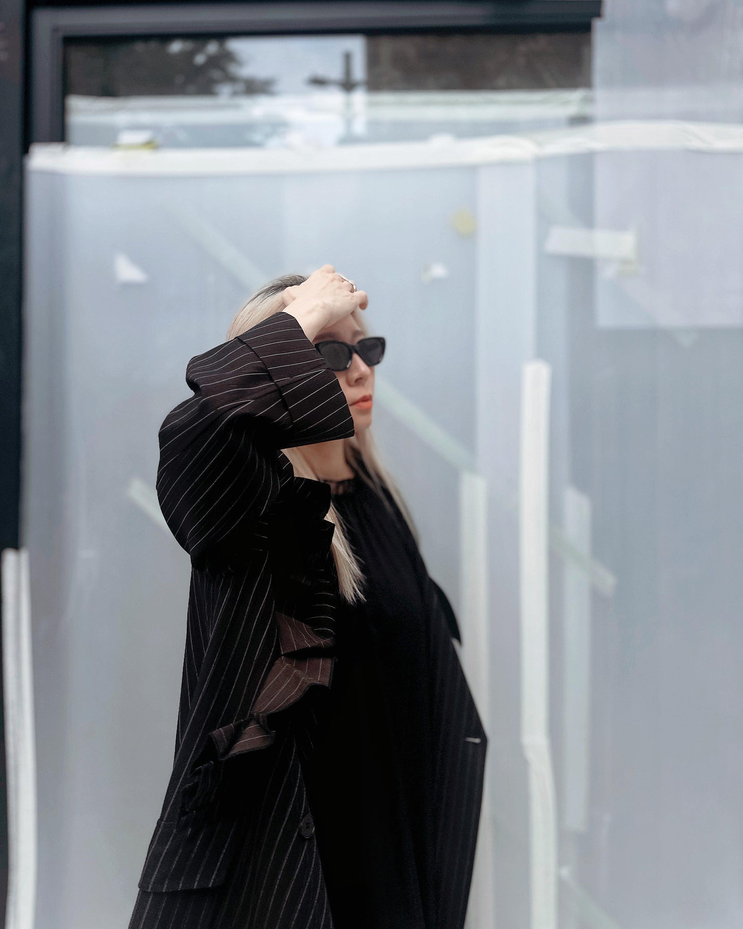 aalis MARS box pleat big collar trench coat (Black)