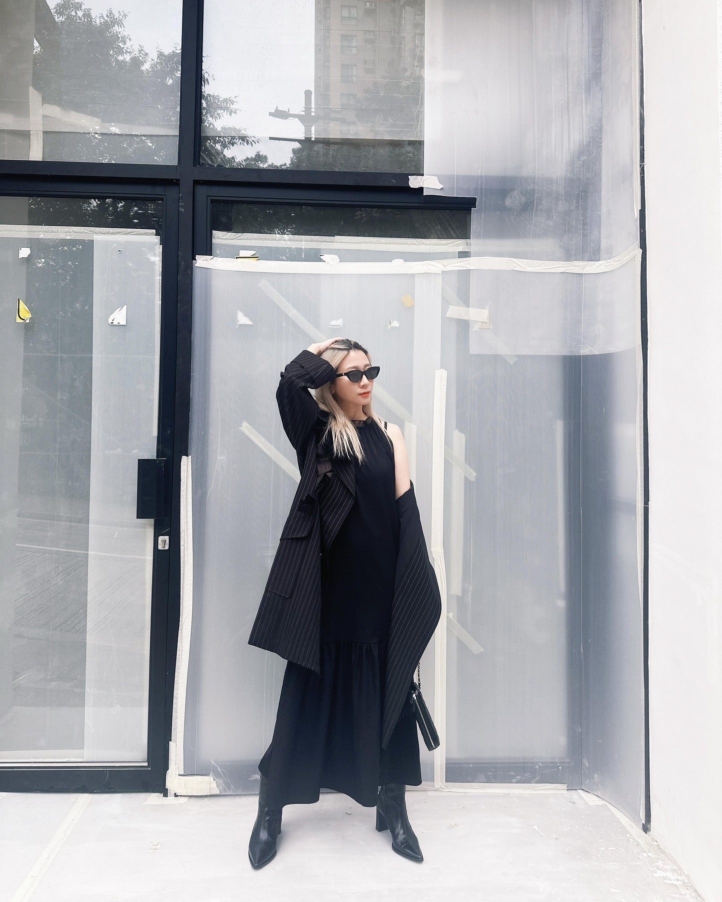 aalis MARS box pleat big collar trench coat (Black)