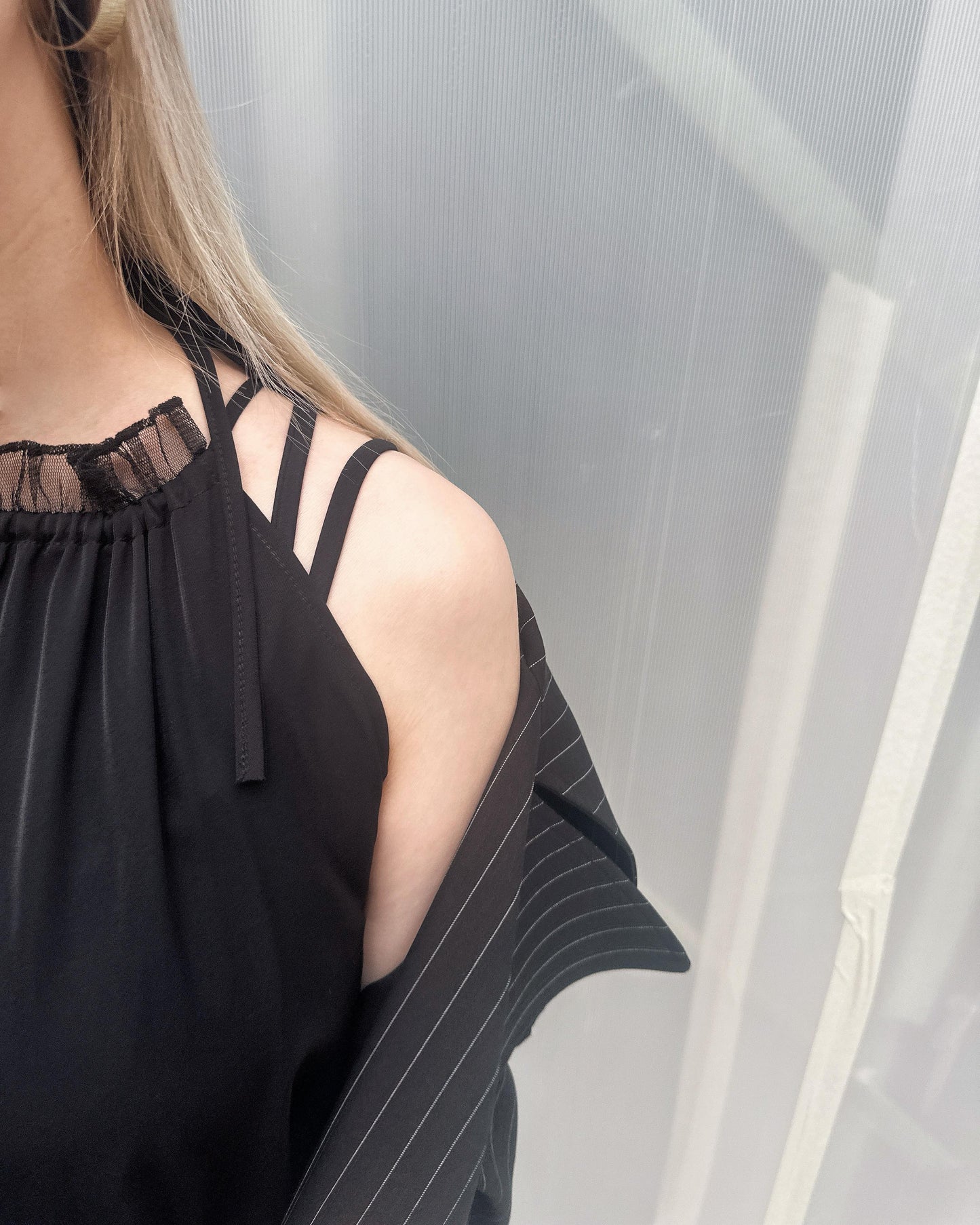 aalis MARS box pleat big collar trench coat (Black)