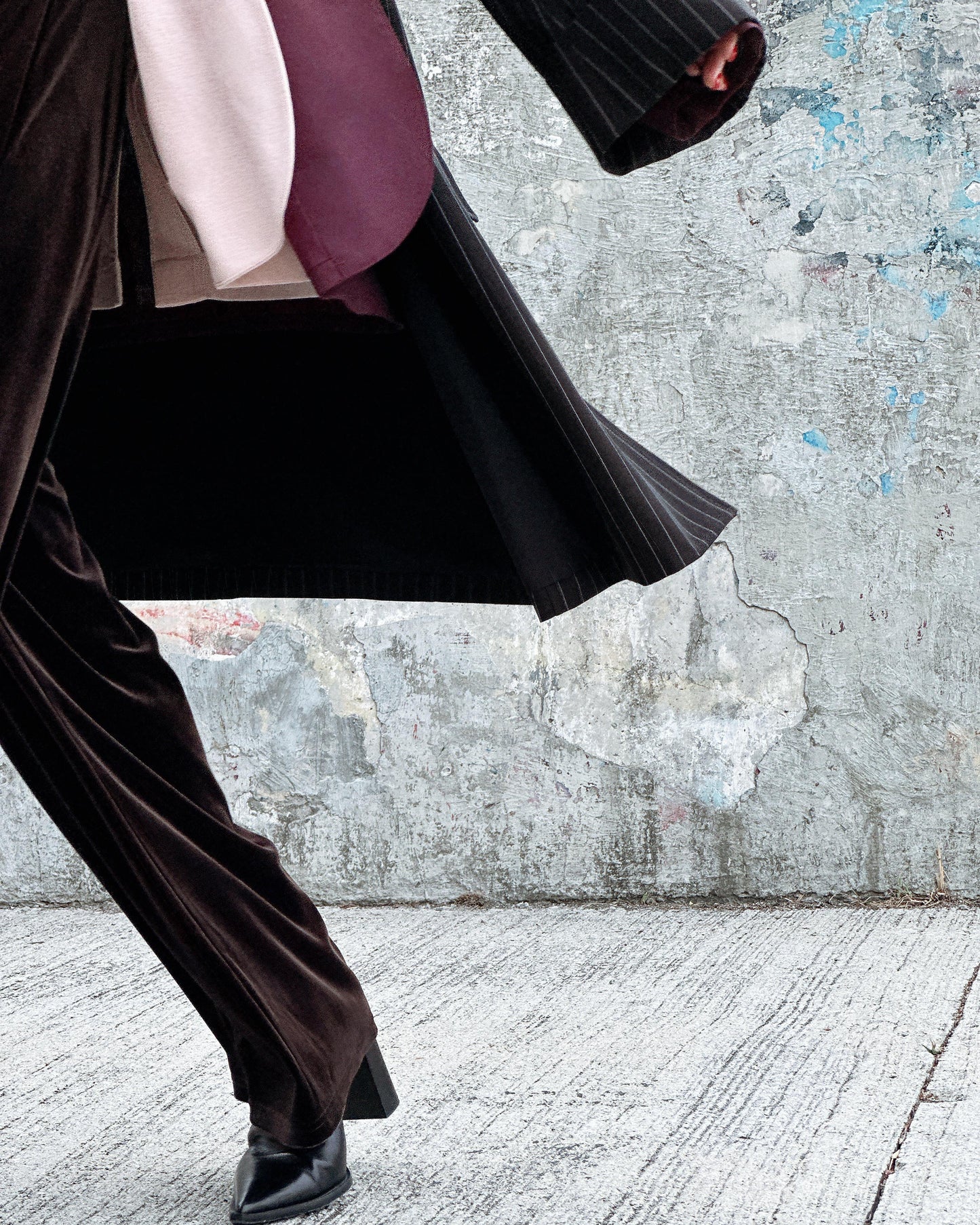 aalis MARS box pleat big collar trench coat (Black)