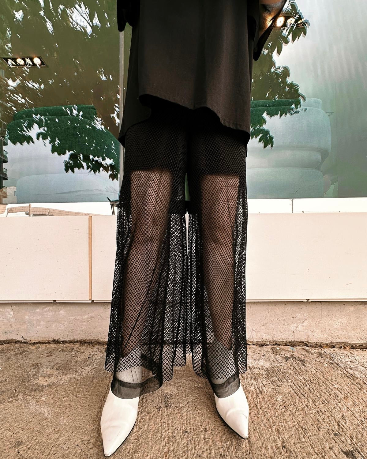 aalis DIRA rushed detail chiffon sleeves Tee (Black)