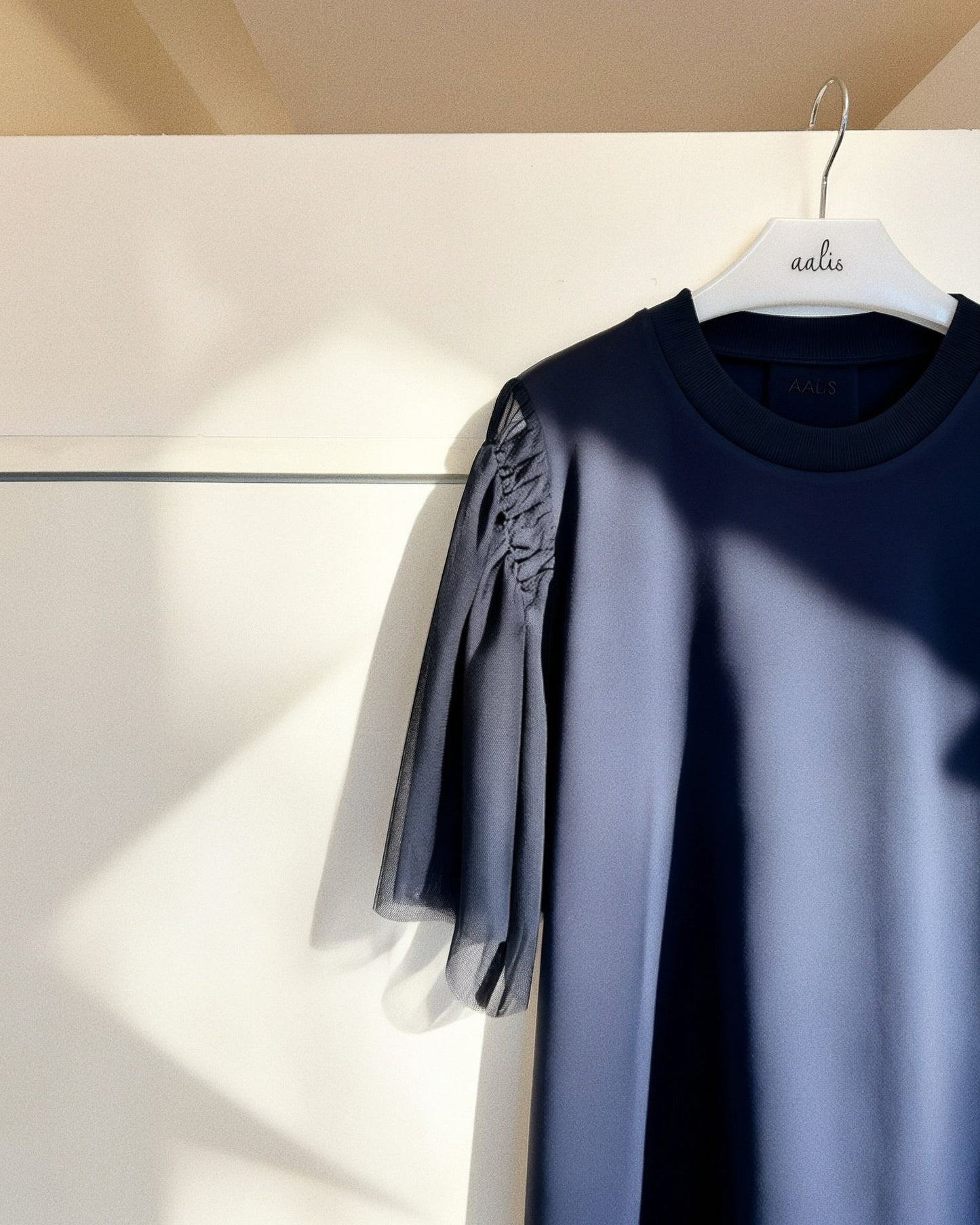 aalis DIRA rushed detail mesh sleeves Tee (Dark Blue)