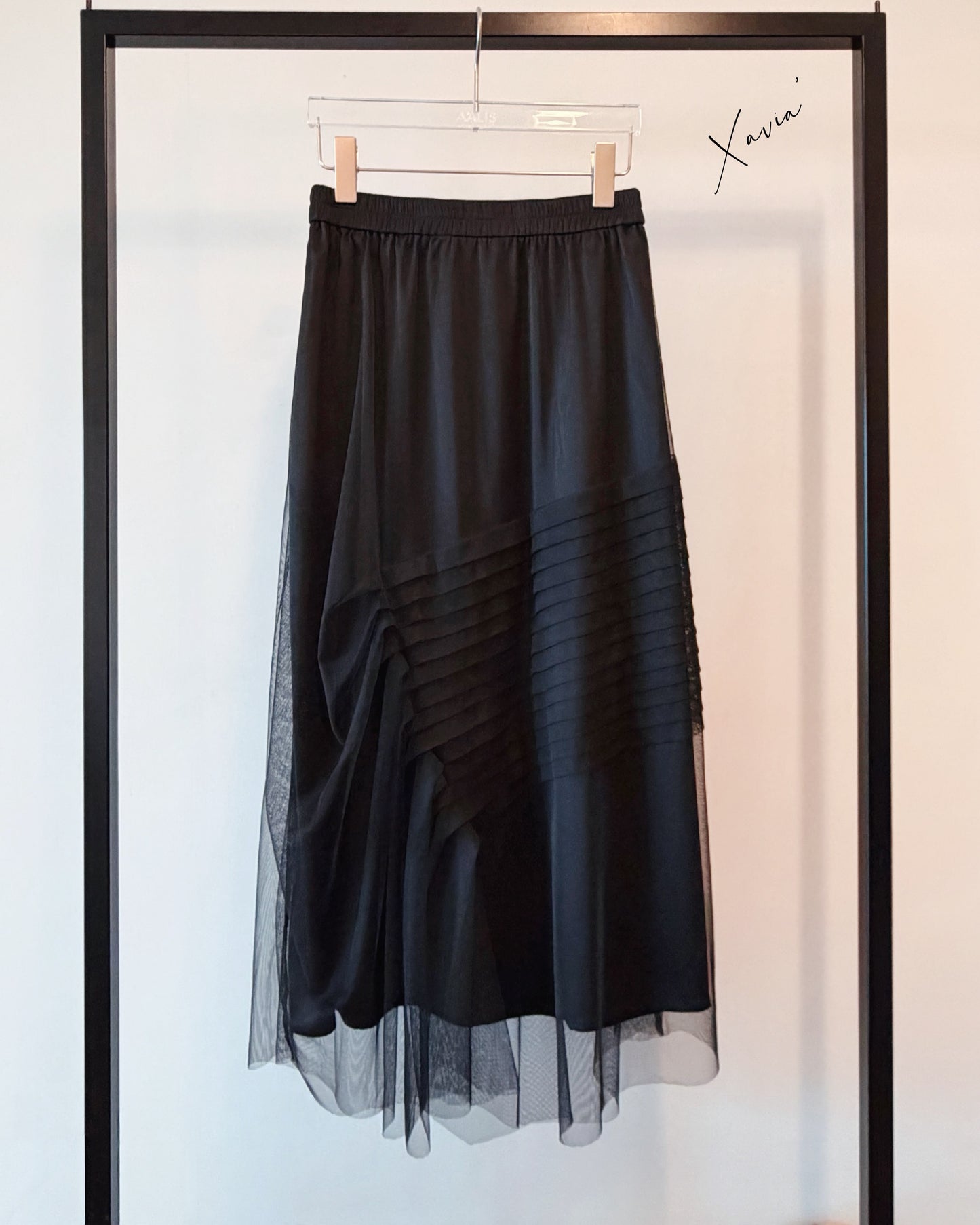 aalis XAVIA pleated detail asymmetric mesh midi skirt (Black)