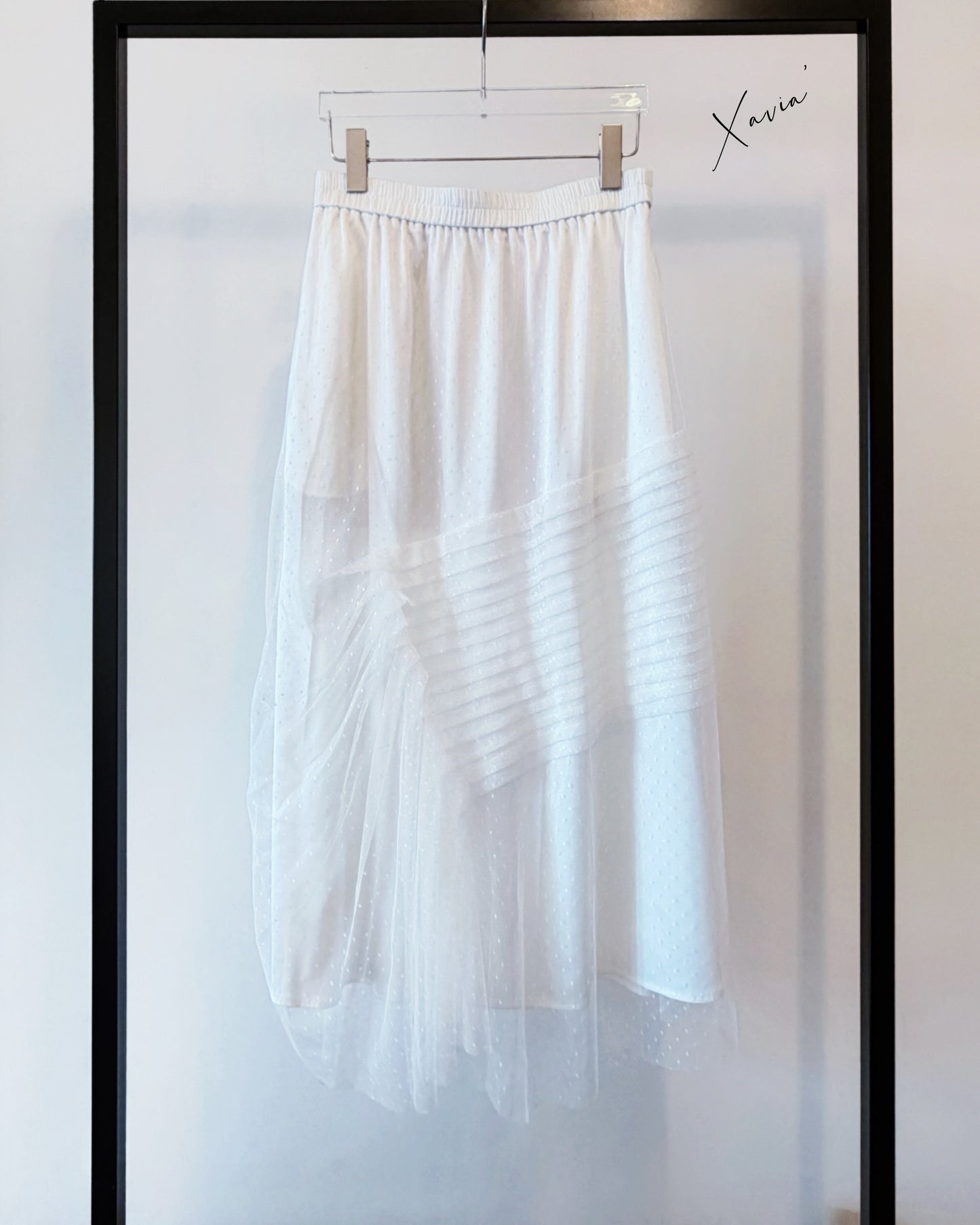 aalis XAVIA pleated detail asymmetric mesh midi skirt (White)