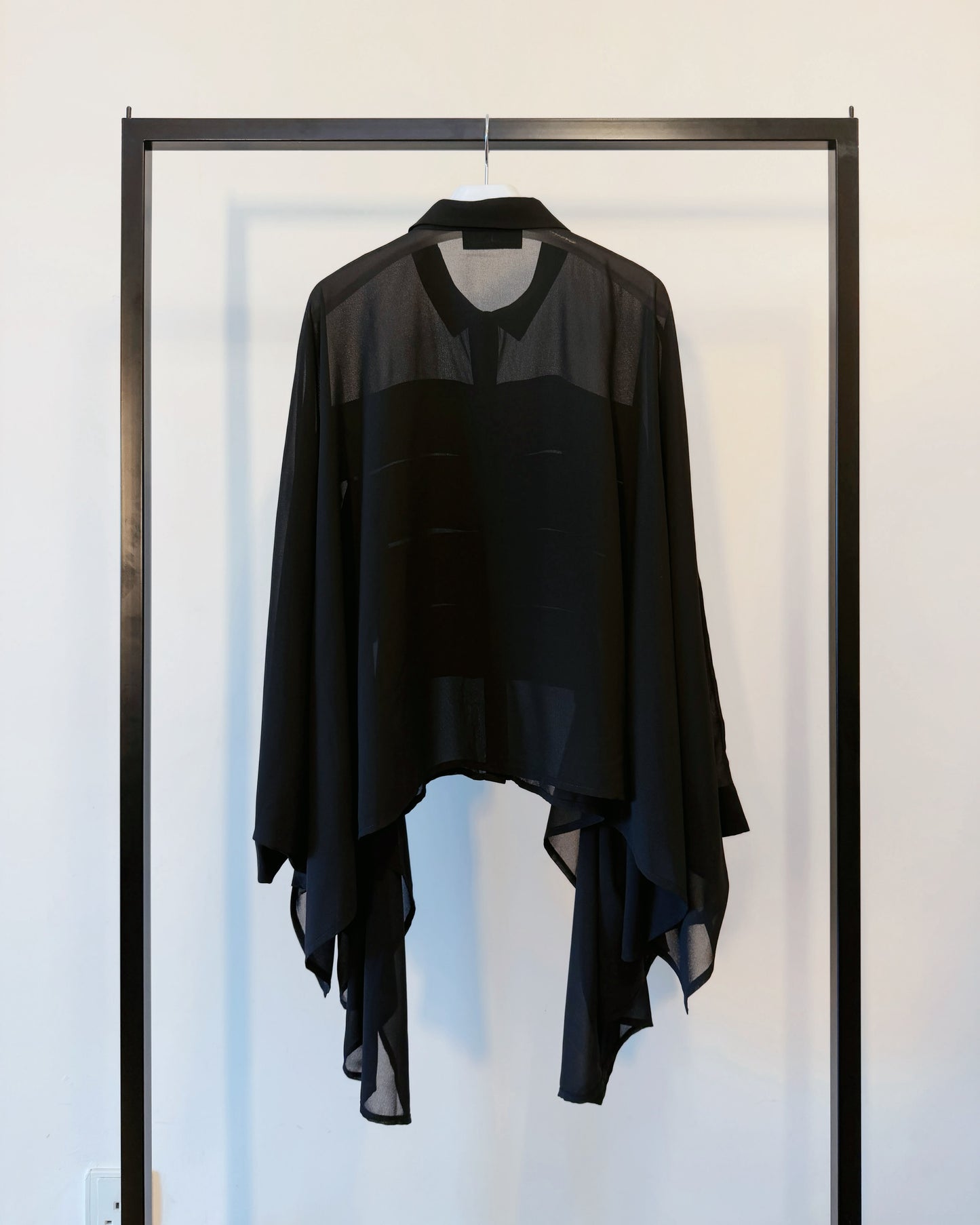 aalis NELLIA tiers panel batwing shirt (Black)
