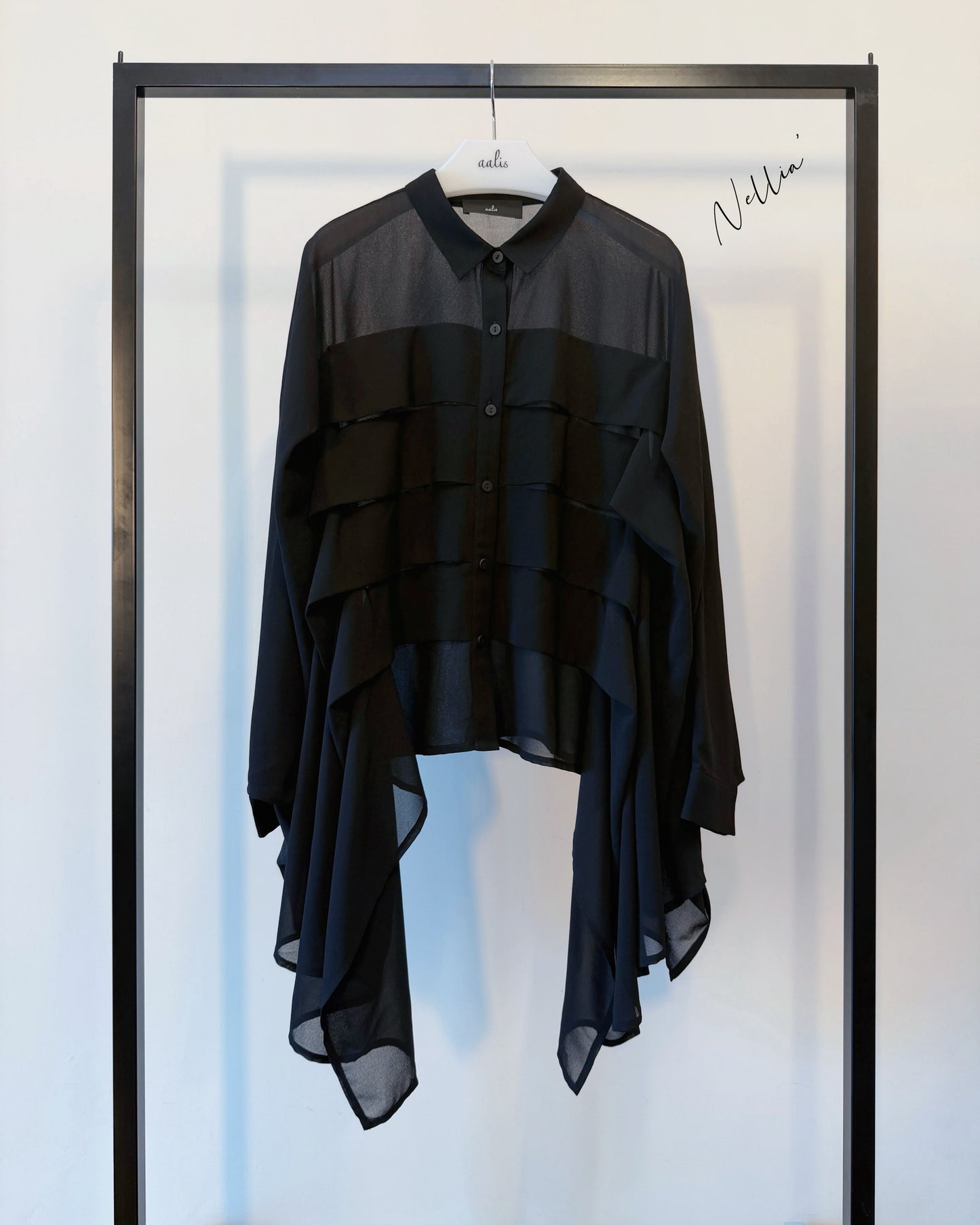 aalis NELLIA tiers panel batwing shirt (Black)