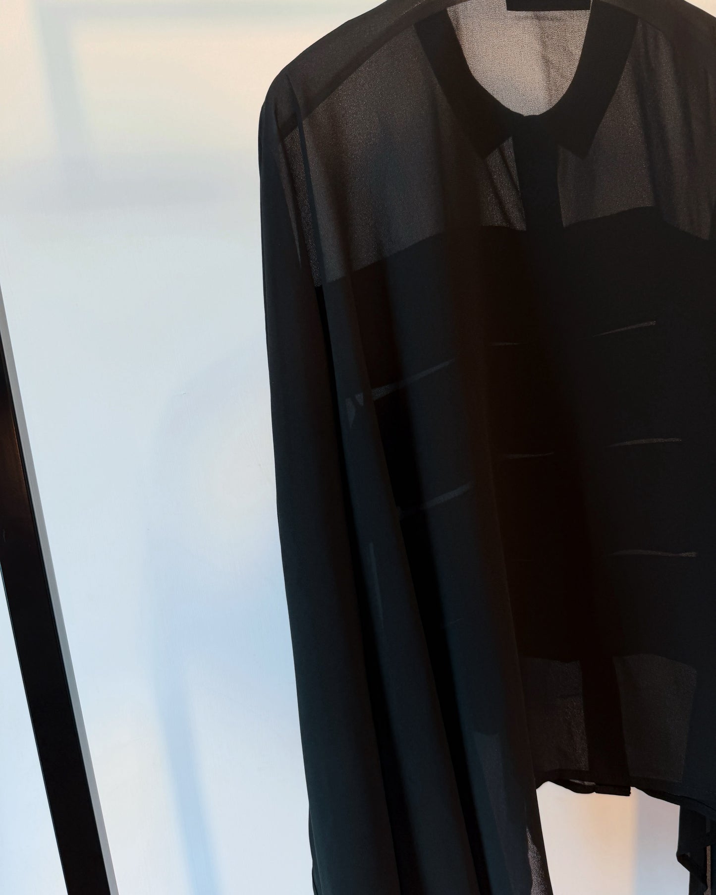 aalis NELLIA tiers panel batwing shirt (Black)
