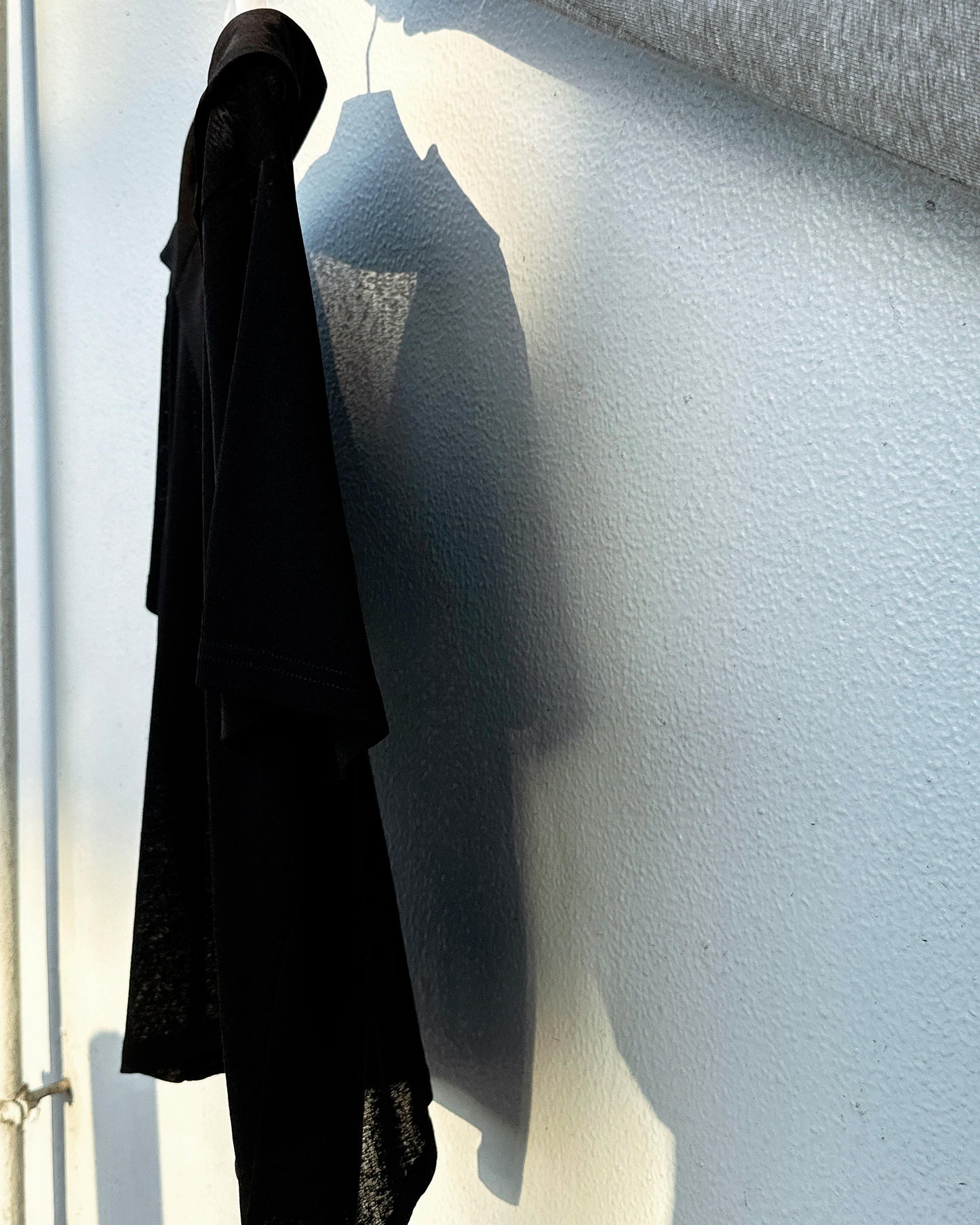 aalis WALTINA burnout collar S/S top (Black)