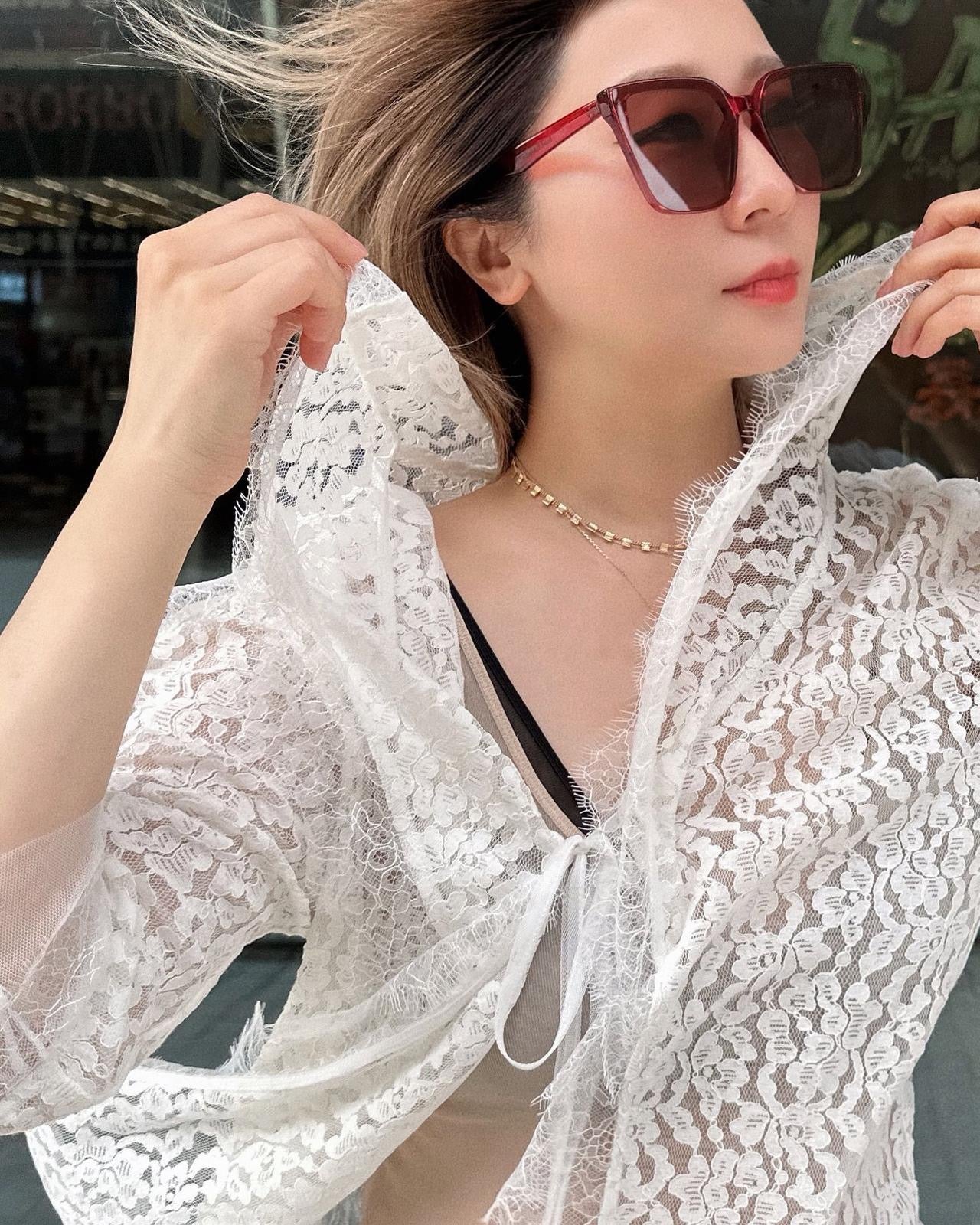 aalis HESTIE tie on the front flowy lace trim detail jacket (White)
