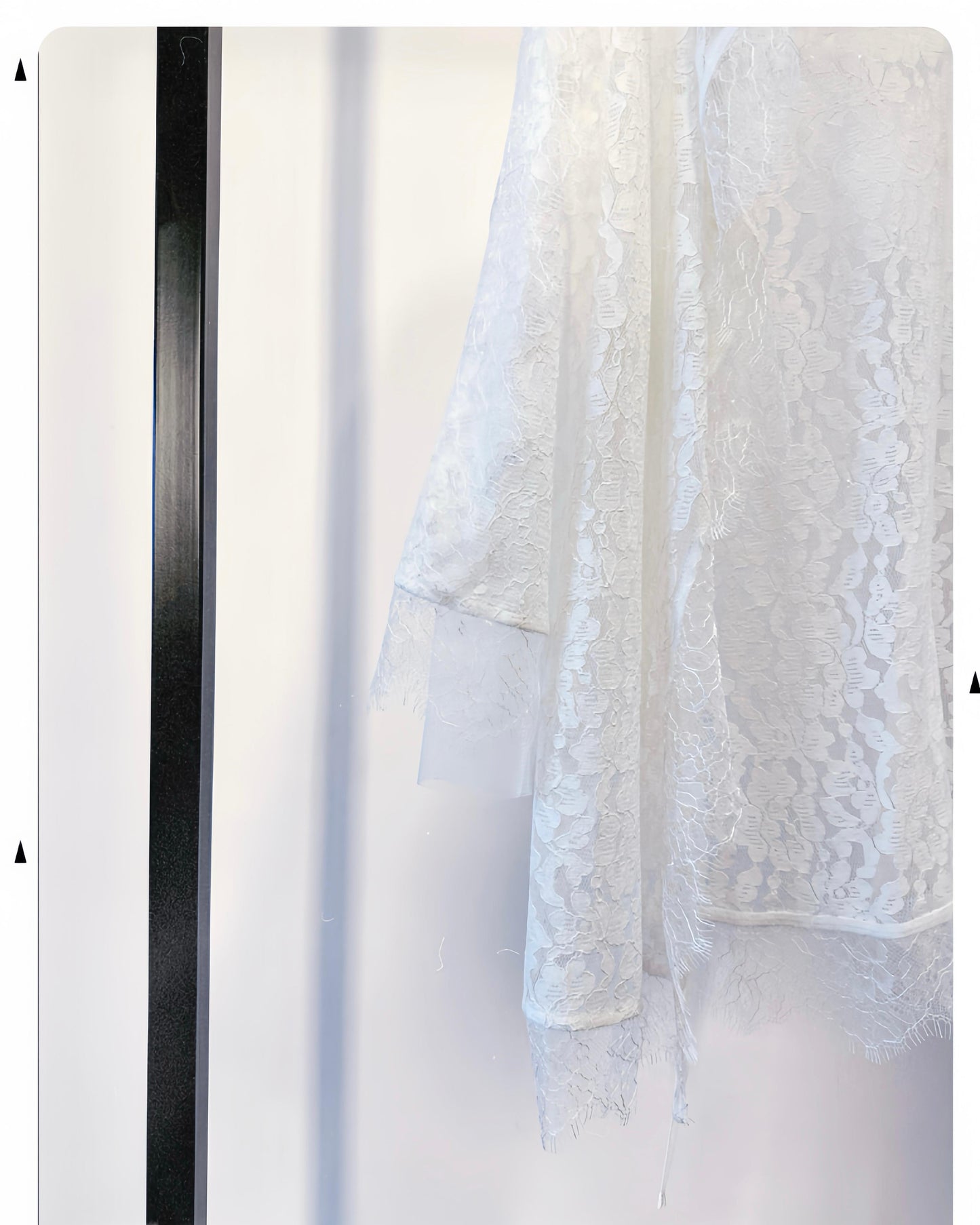 aalis HESTIE tie on the front flowy lace trim detail jacket (White)