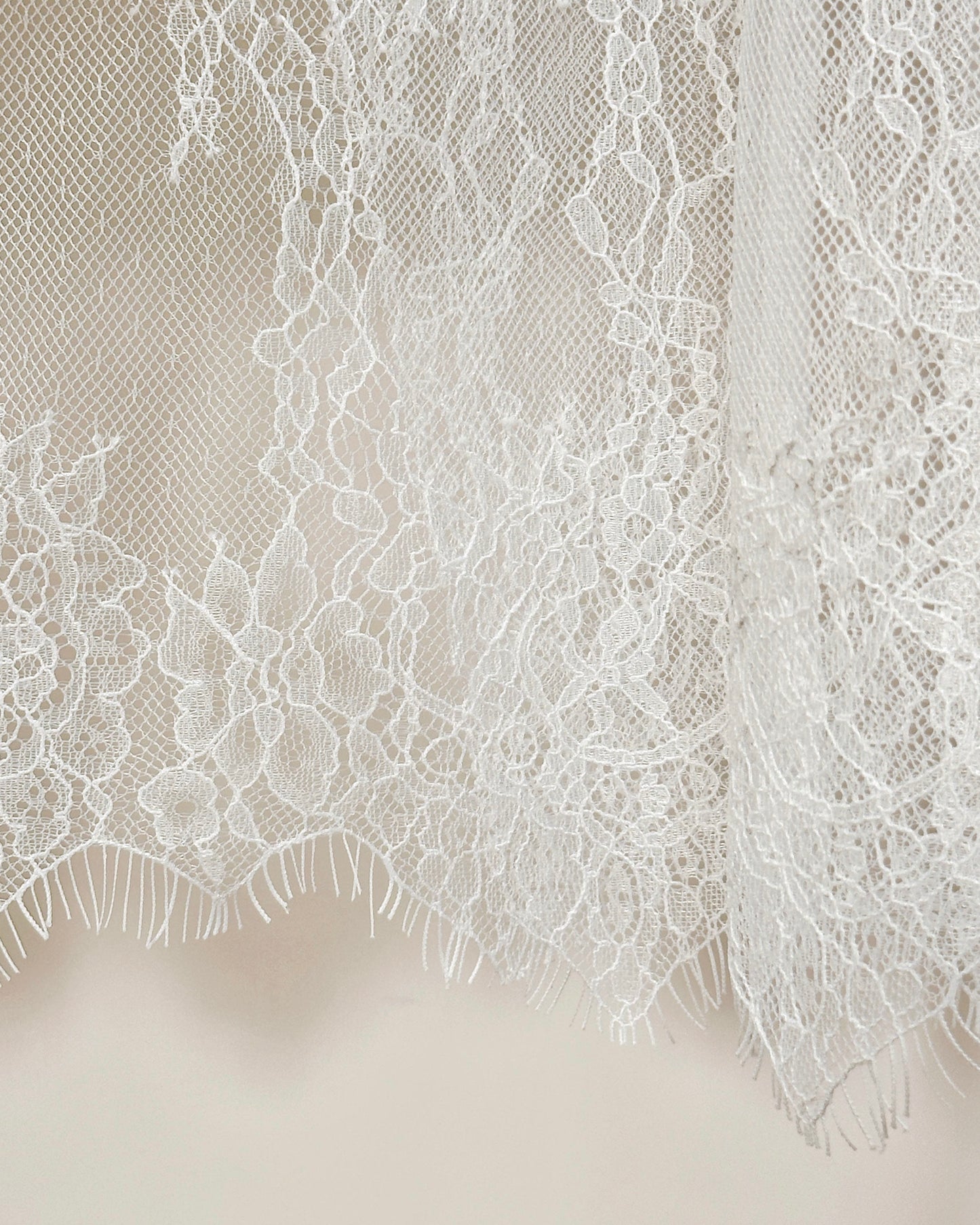 aalis ENCANY lace insert skirt (White)