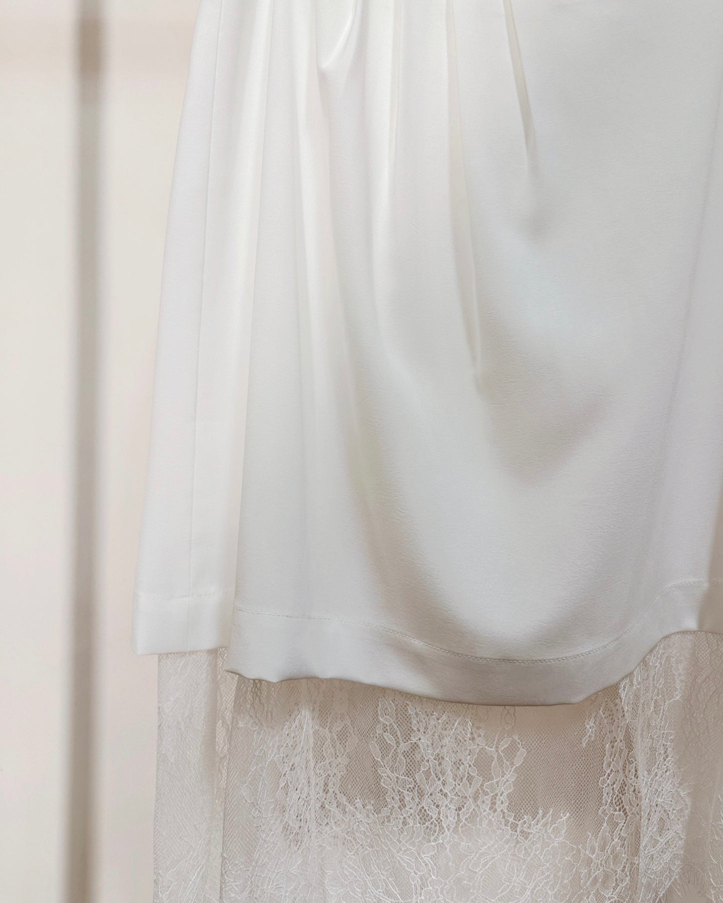aalis ENCANY lace insert skirt (White)