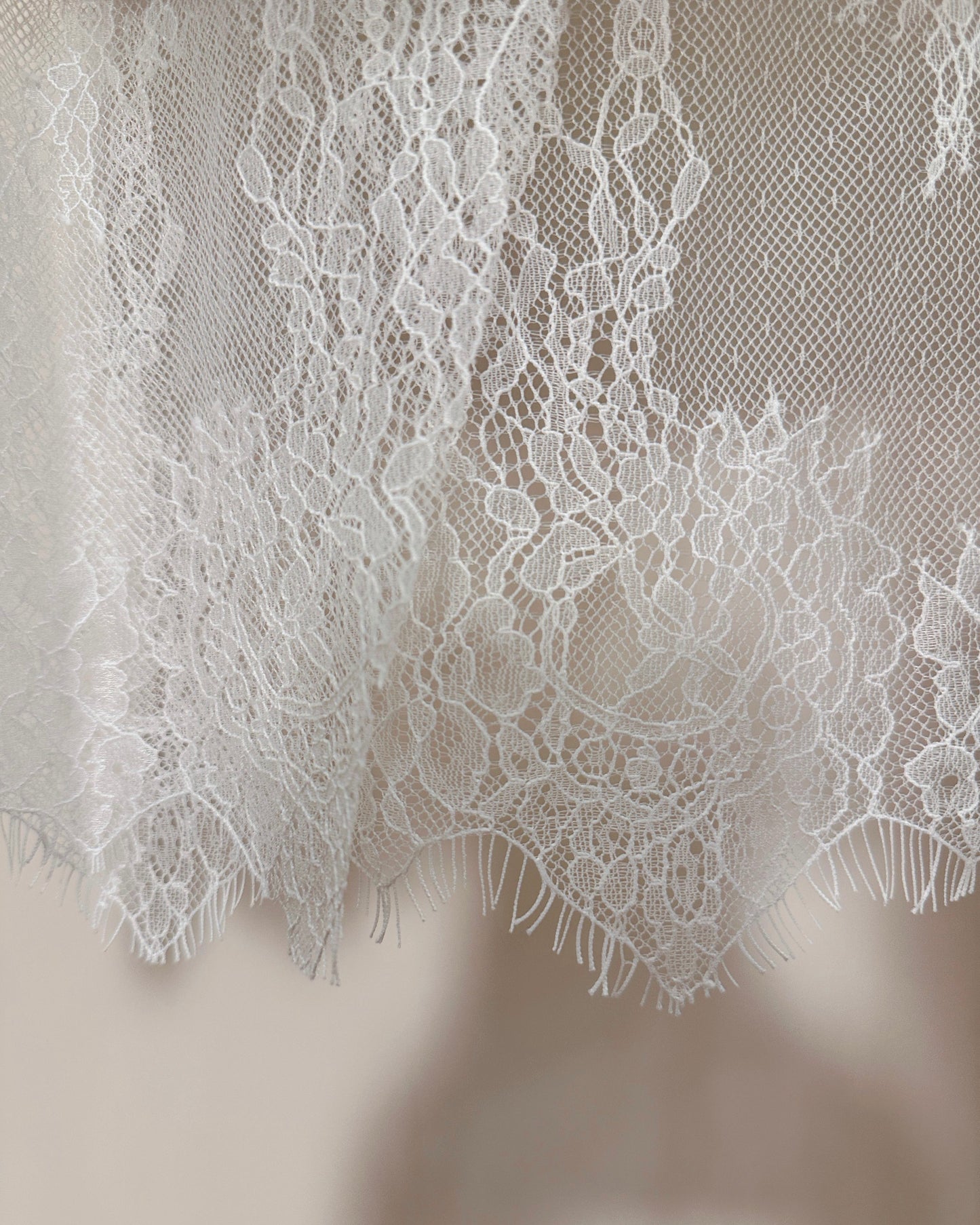 aalis ENCANY lace insert skirt (White)