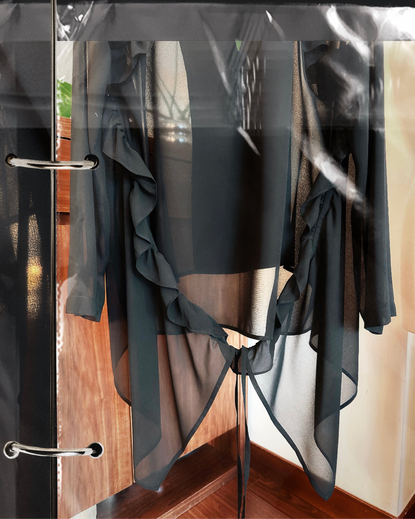 aalis LUA ruffle detail tie on the waist chiffon shirt blazer (Black)
