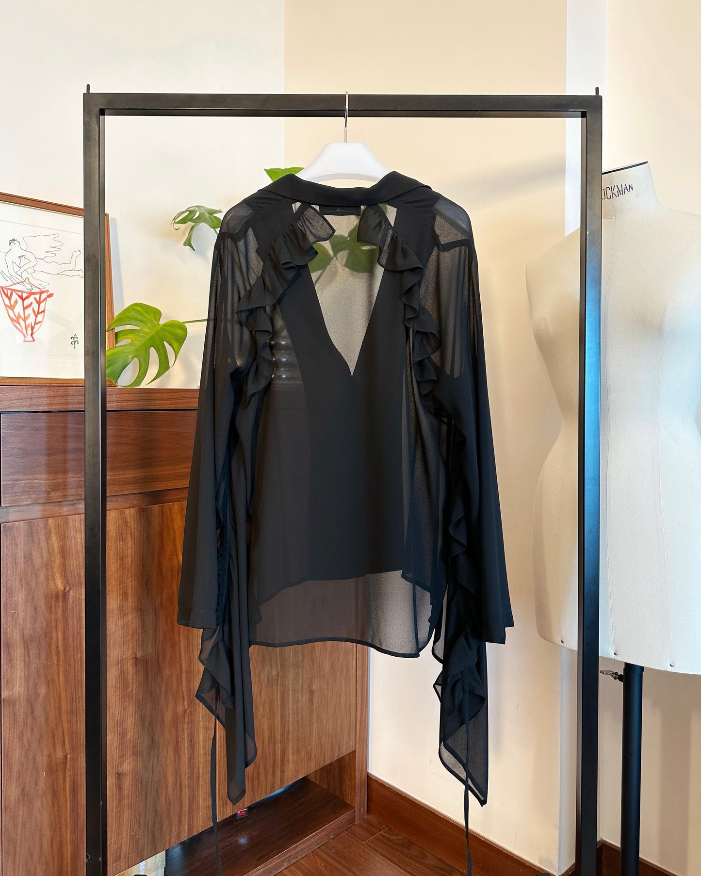aalis LUA ruffle detail tie on the waist chiffon shirt blazer (Black)