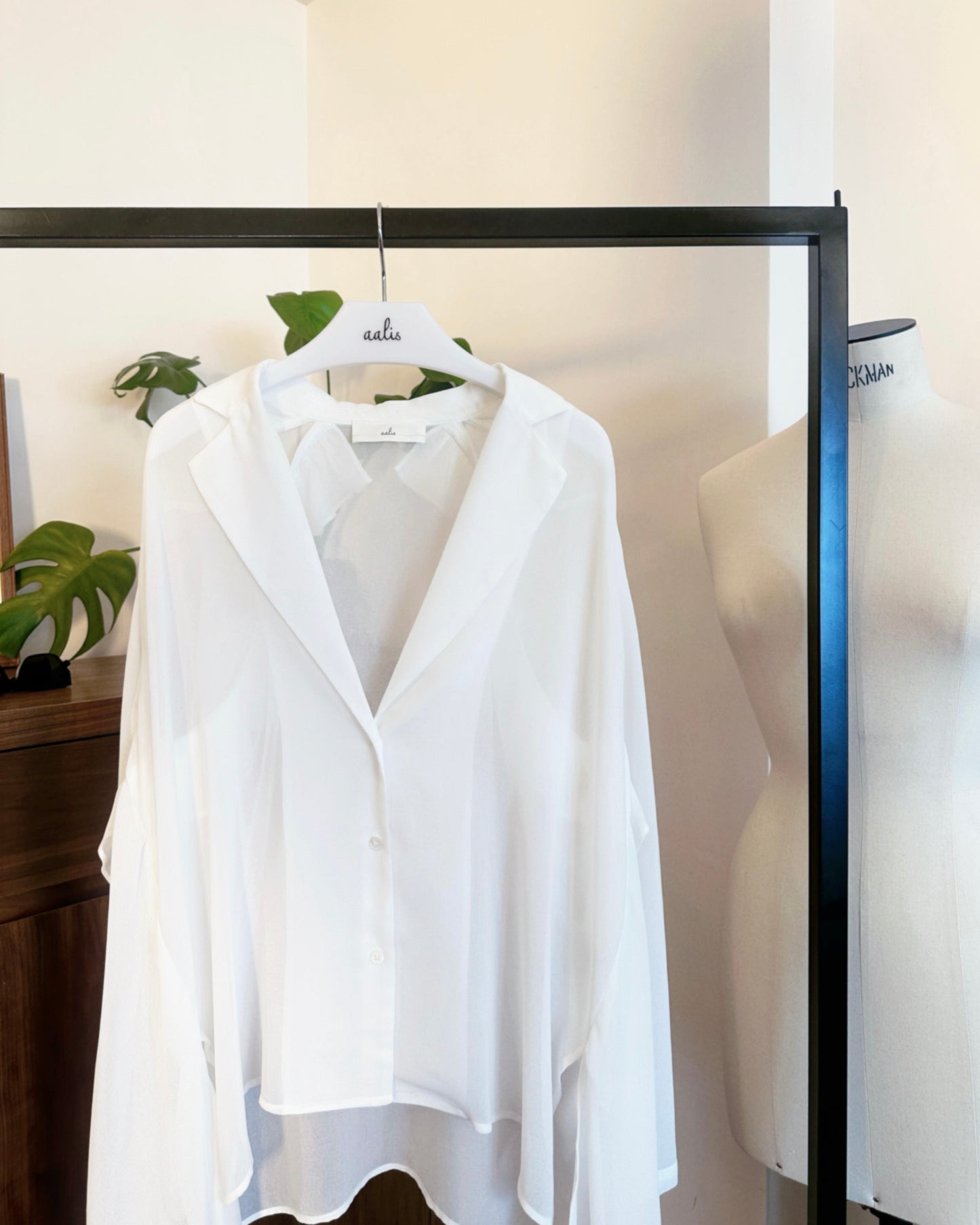 [Flash Promotion] aalis LUA ruffle detail tie on the waist chiffon shirt blazer (White)