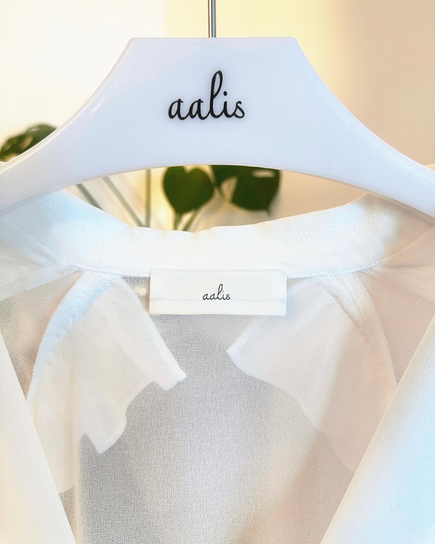 [Flash Promotion] aalis LUA ruffle detail tie on the waist chiffon shirt blazer (White)