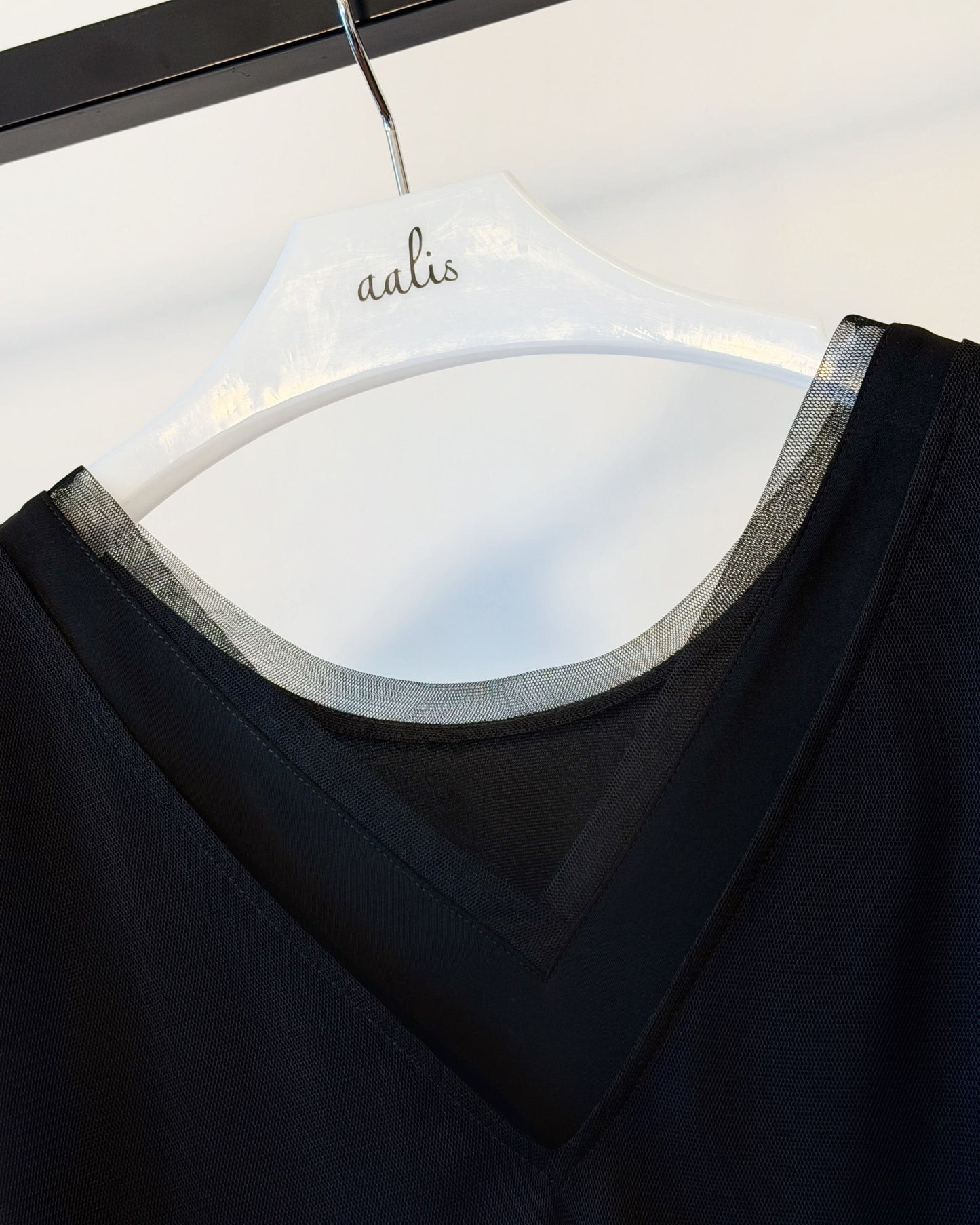 aalis LEONIE mesh overlay two way top (Black)