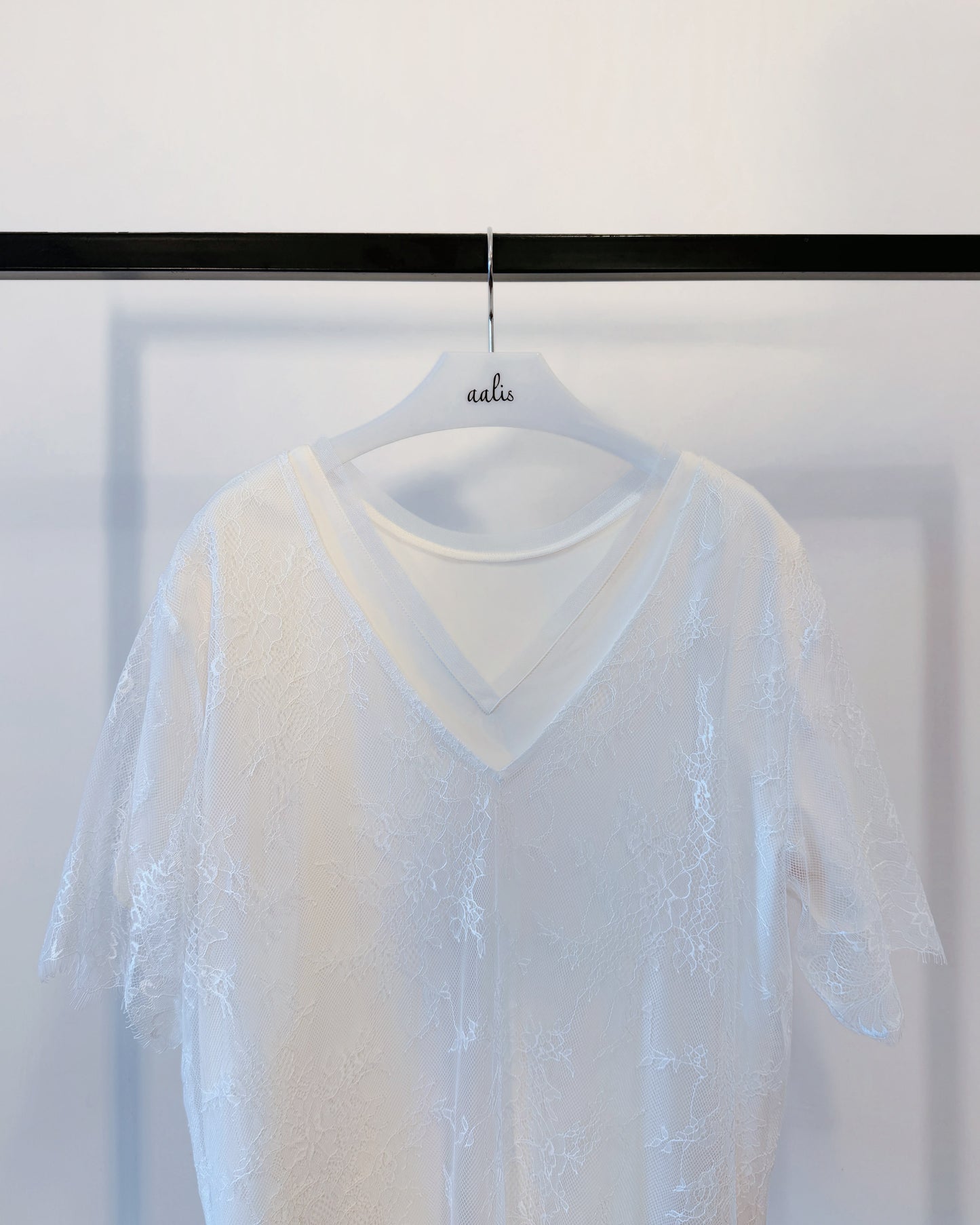aalis LEONIE mesh overlay two way top (Ivory)