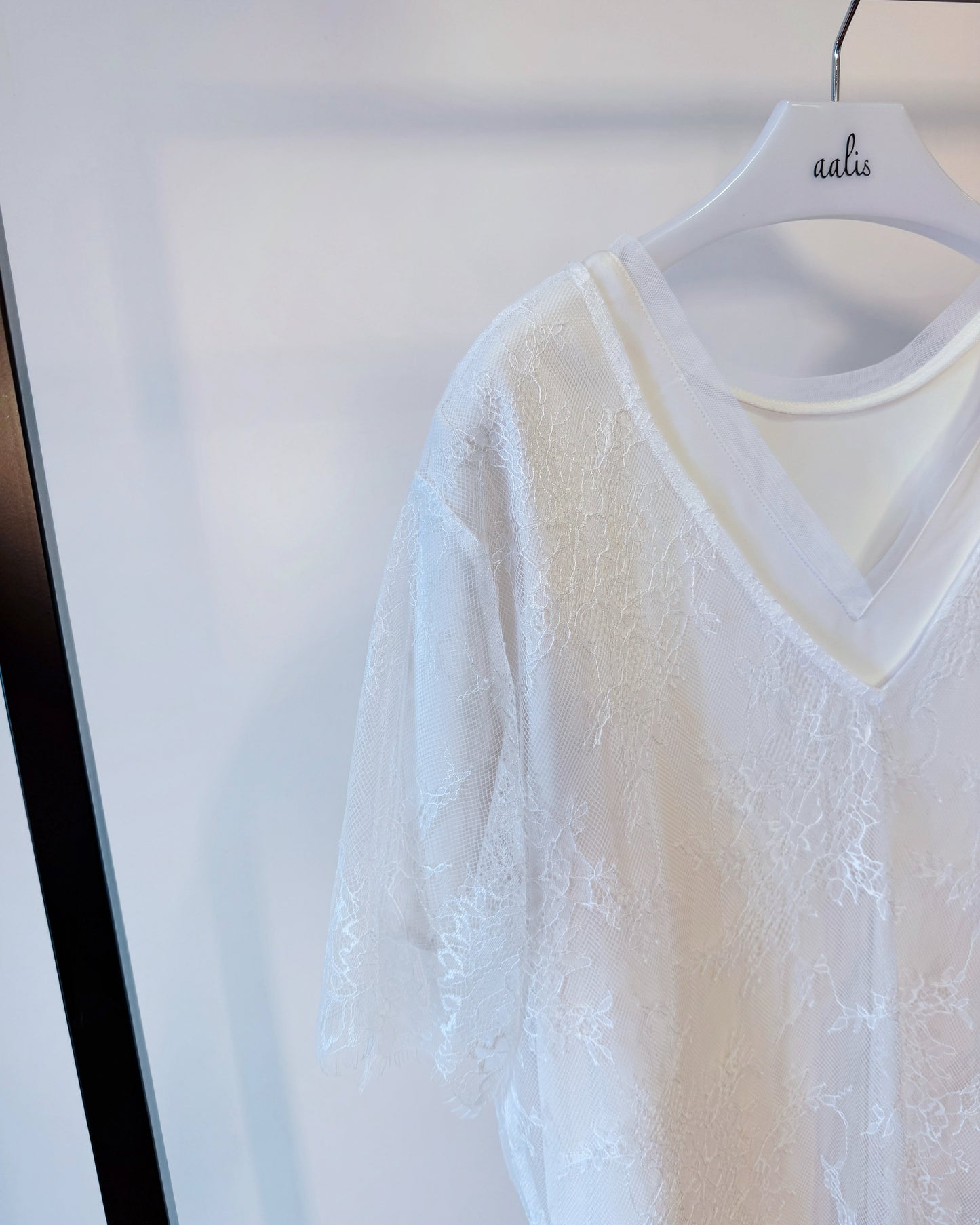 aalis LEONIE mesh overlay two way top (Ivory)