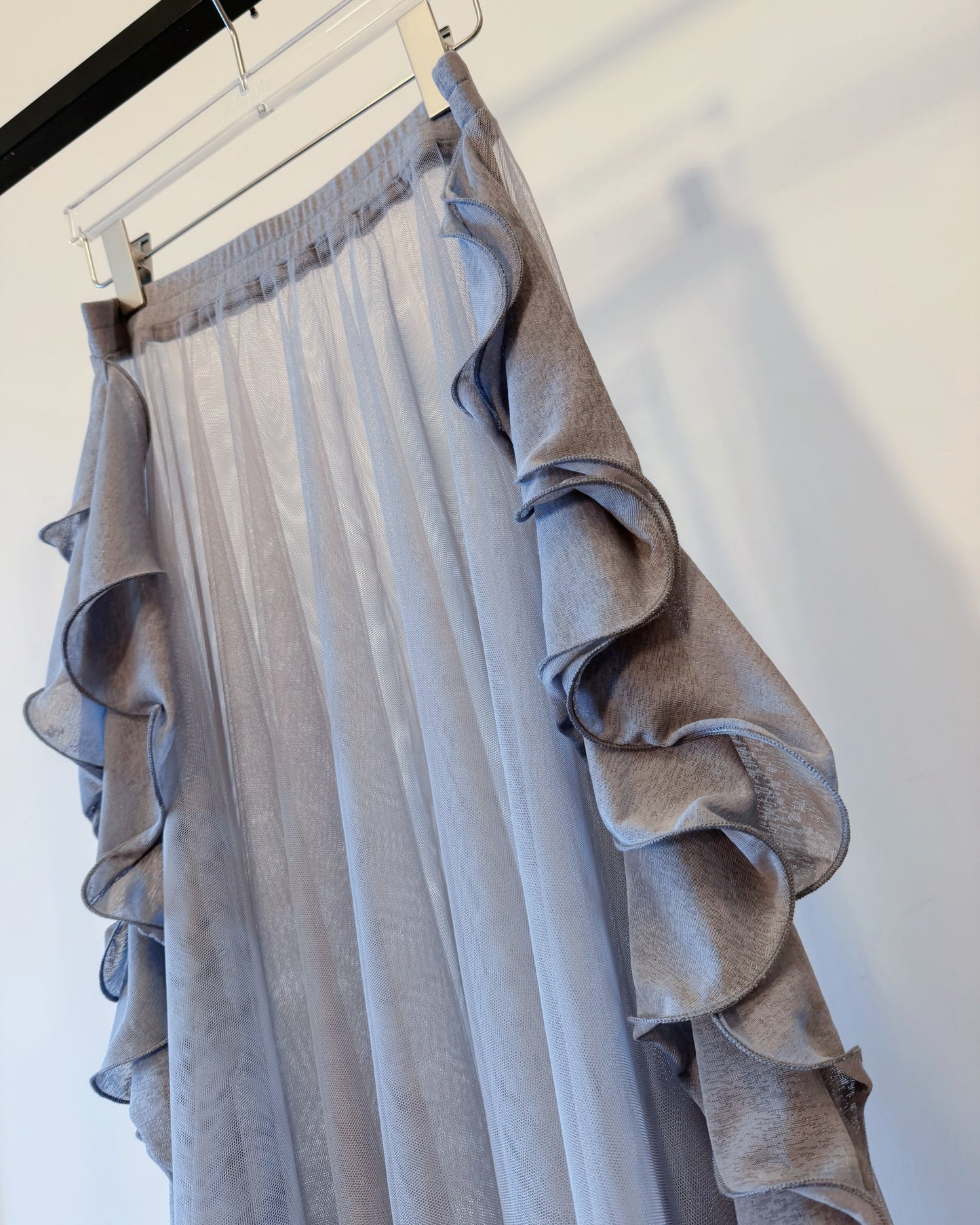 aalis FIORELLA side ruffle skirt (Grey)