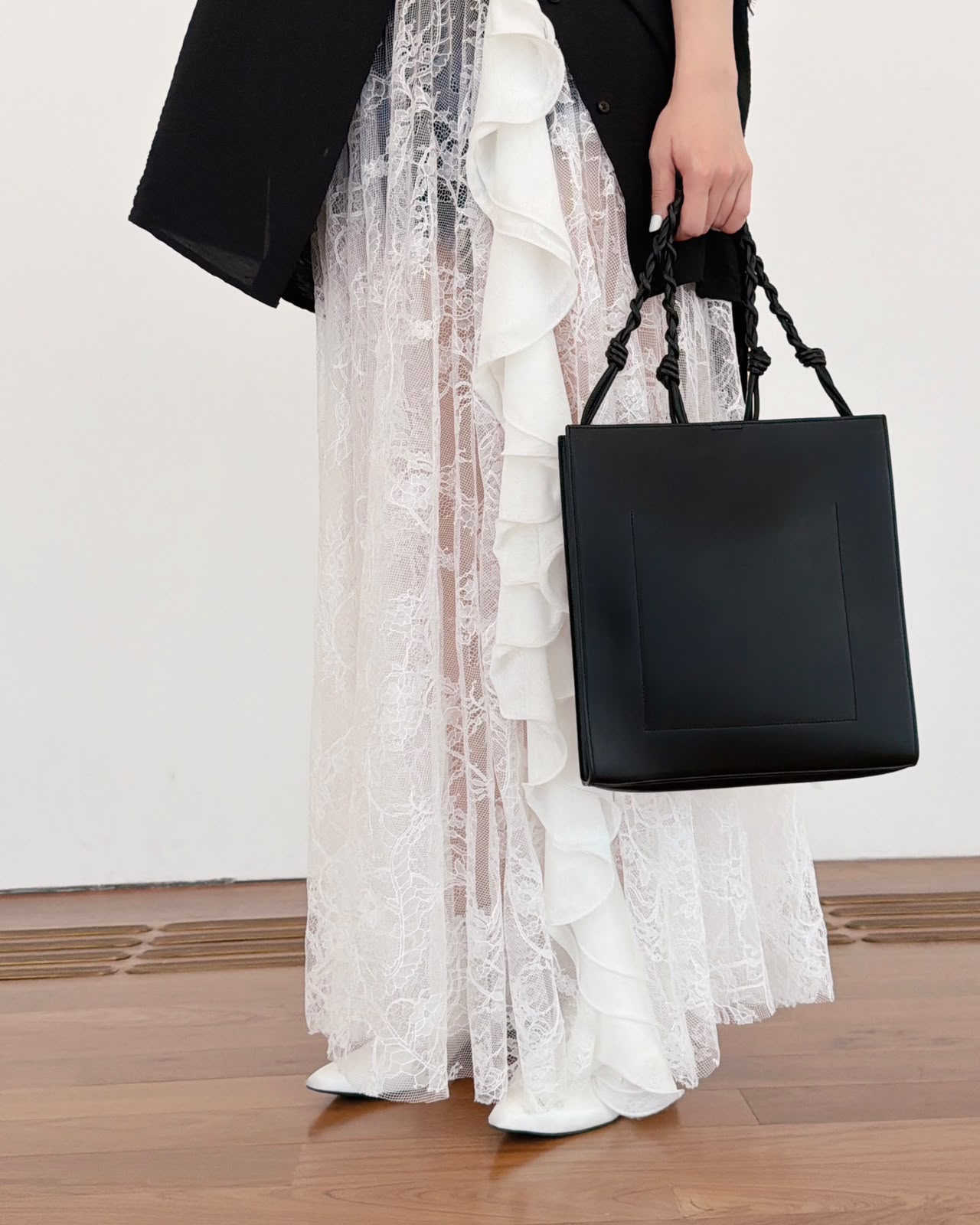 aalis FIORELLA side ruffle skirt (White Lace)