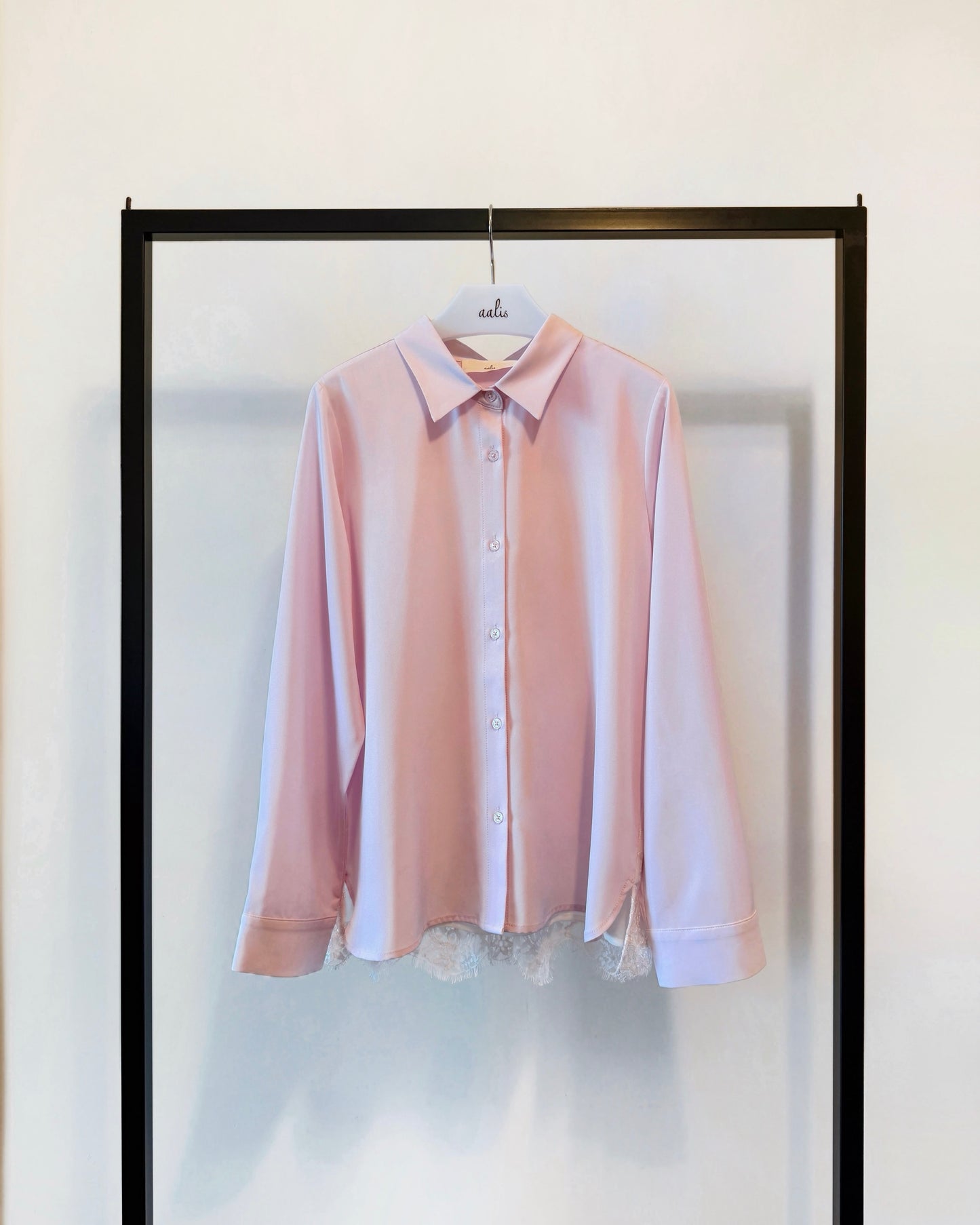 aalis LOVA lace chiffon panel shirt (Light Pink)