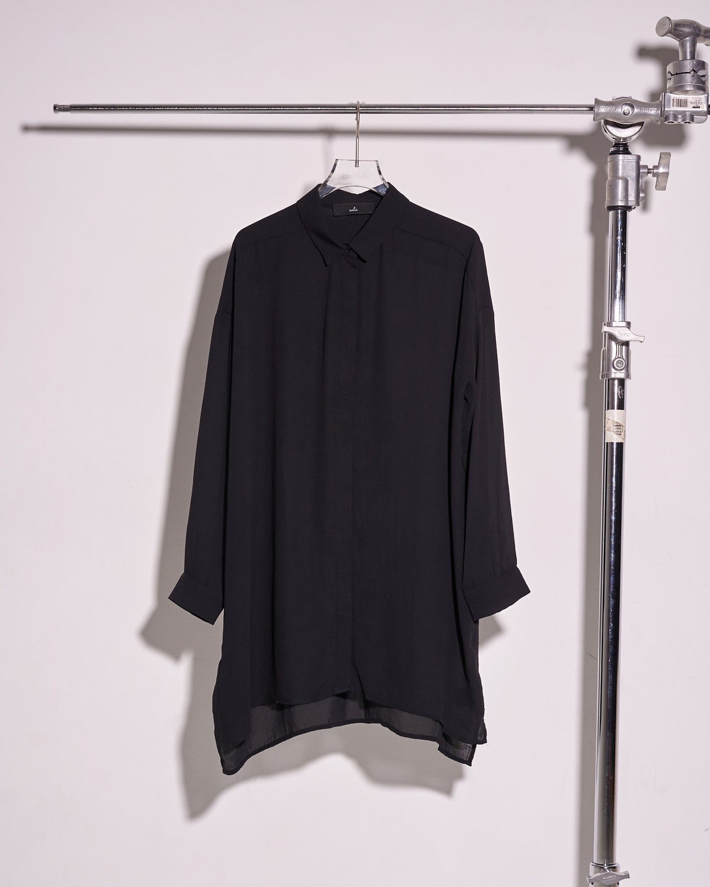 aalis DIARA oversized shirt (Black)